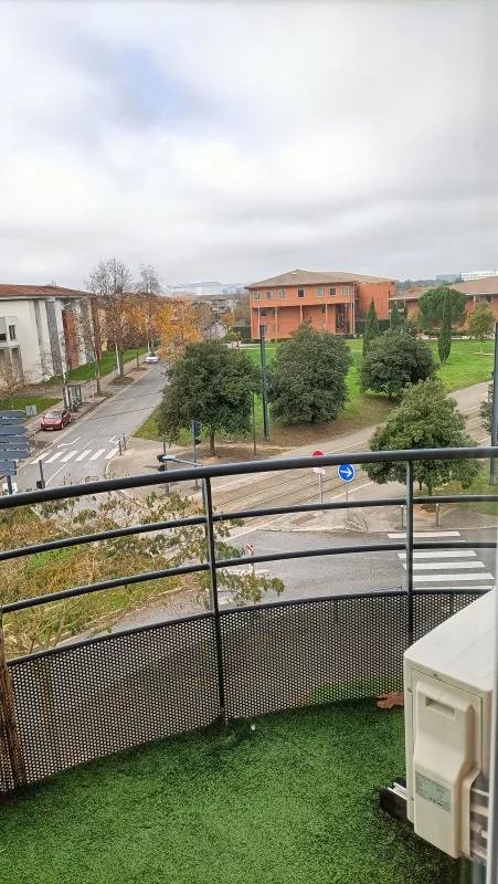 Appartement T2 spacieux, idéalement situé, face de l'IUT de Blagnac, proche du tram