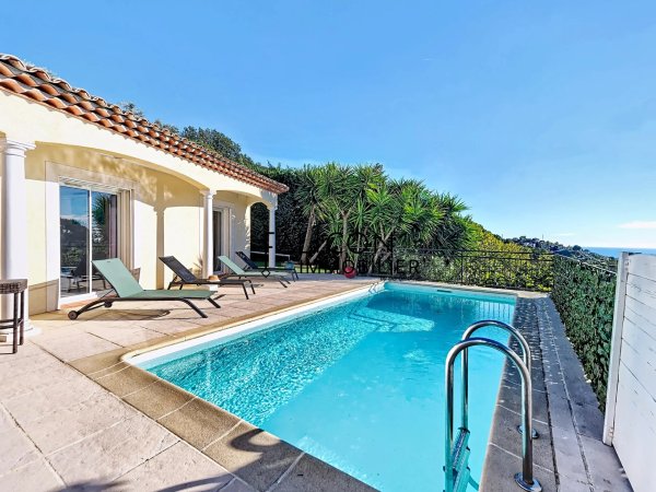 4-Bedroom Villa in Nice — photo 1