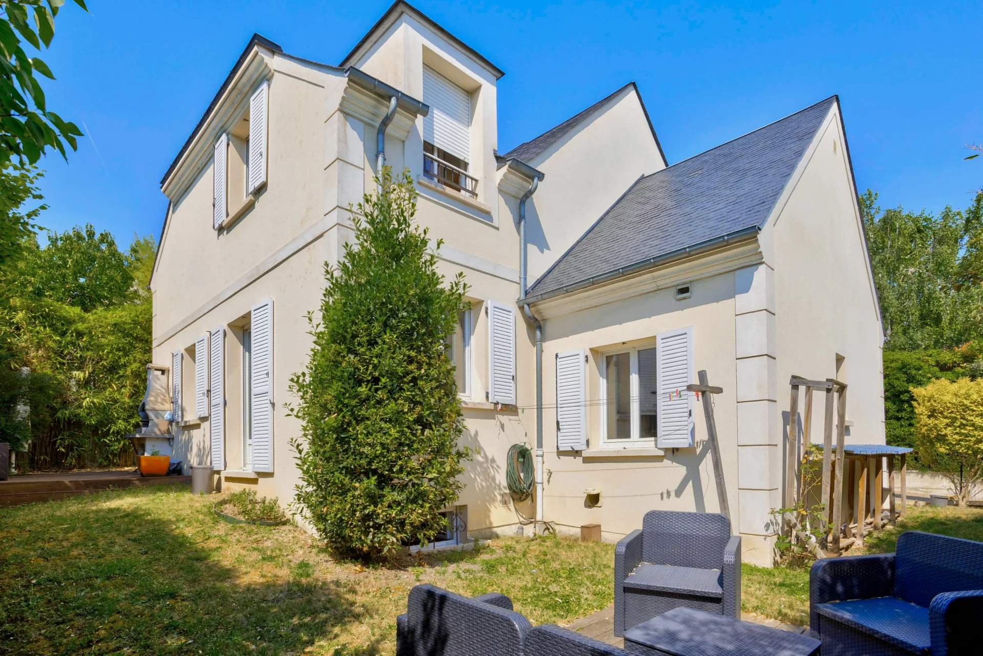 Rueil-Malmaison - DOWNTOWN