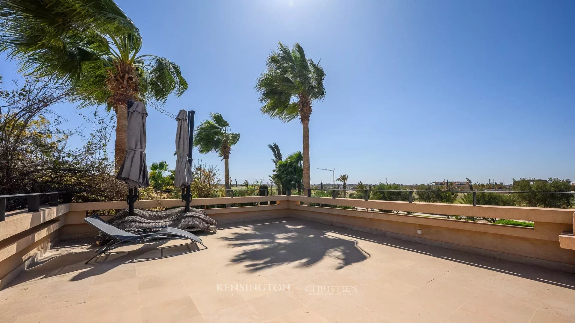 4 Bedroom Villa/Townhouse's Image 18