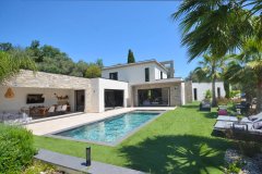 Luxury 5-Bedroom Contemporary Villa for Sale in Valbonne | Family Estate — photo 5 of 7