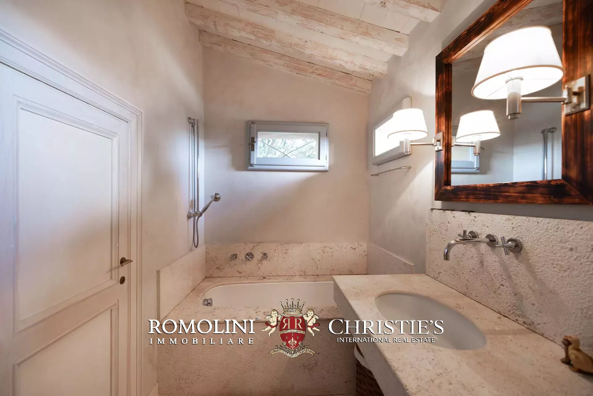 EQUESTRIAN SEA VIEW WINE ESTATE WITH VINEYARDS FOR SALE CLOSE TO BOLGHERI, TUSCANY
