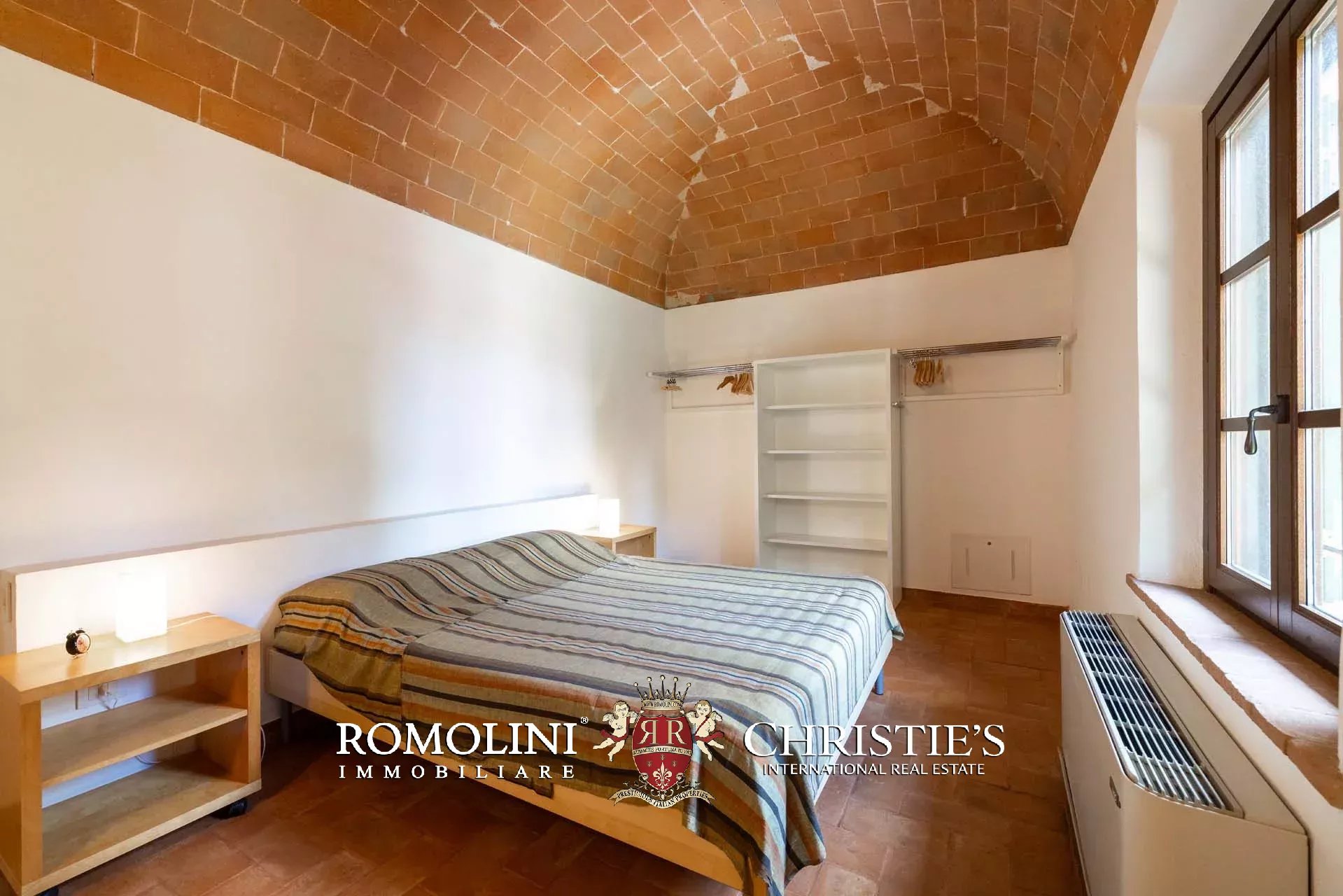 37 Bedroom Villa/Townhouse's Image 104
