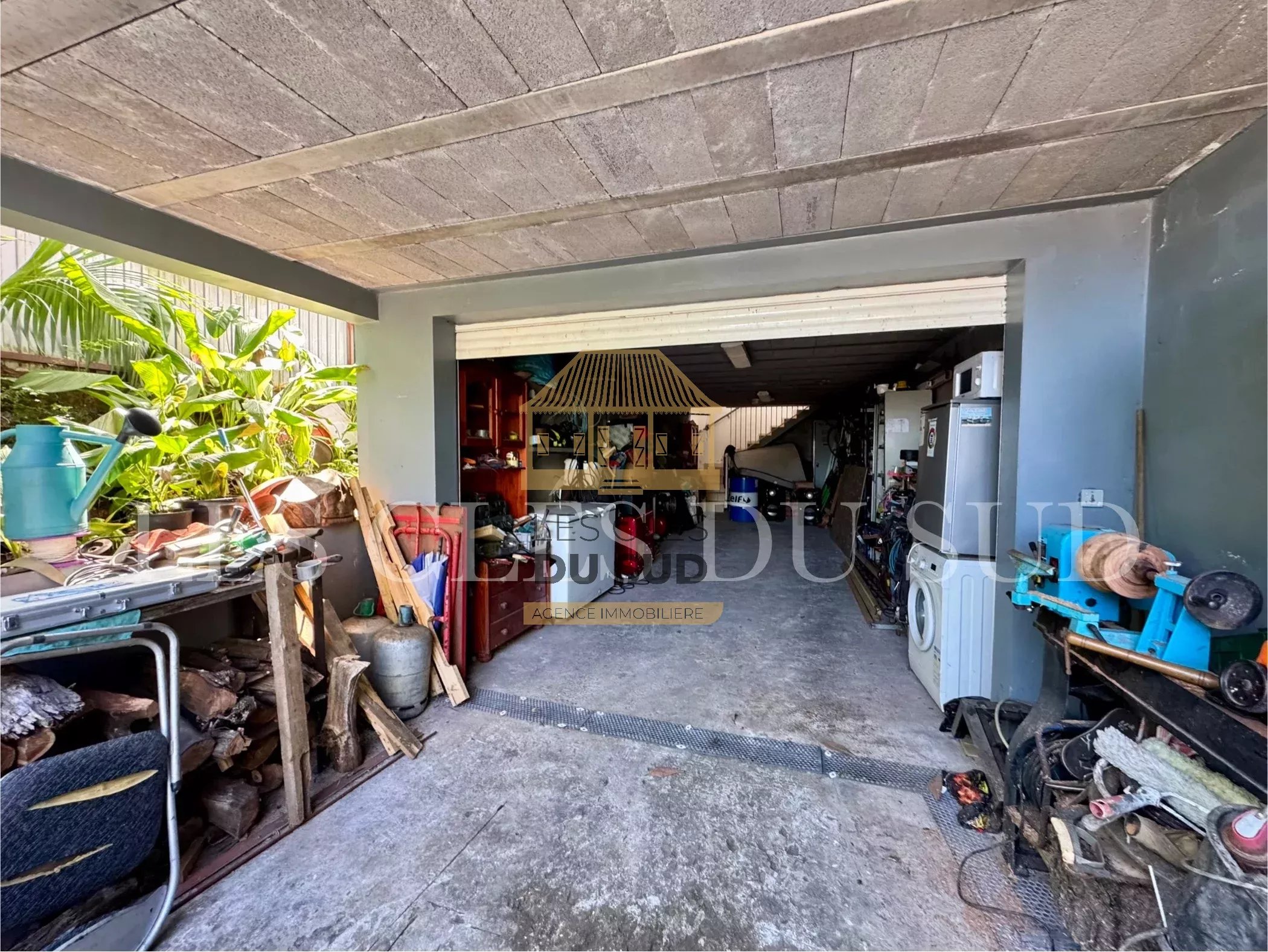 SAINT-JOSEPH – MAISON 3 CHAMBRES + GARAGE – SECTEUR CALME