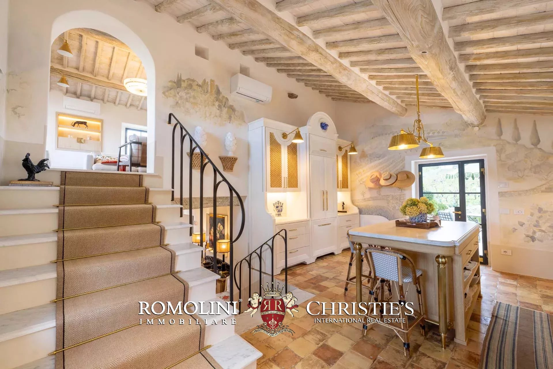 4 Bedroom Villa/Townhouse's Image 21