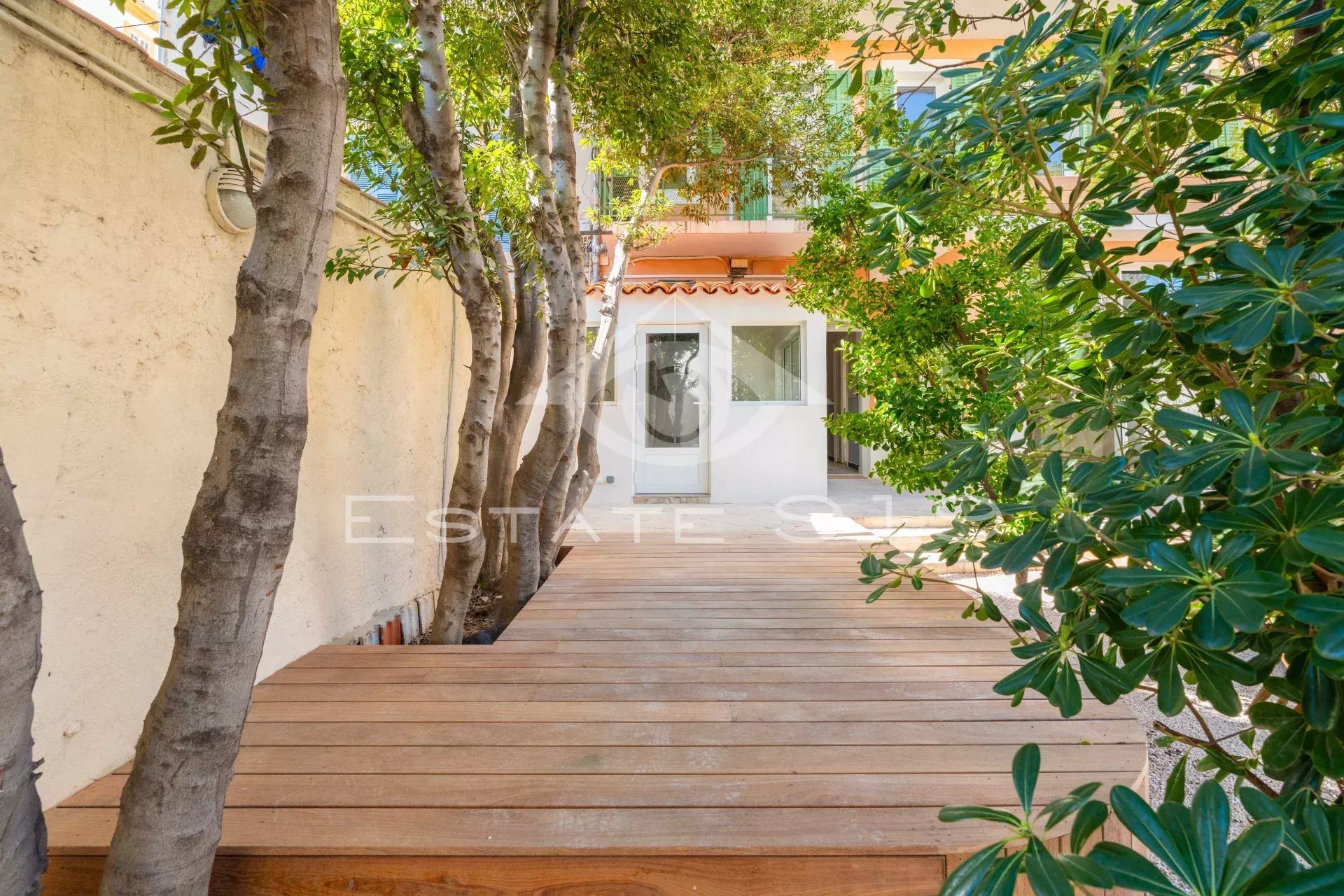 Agence immobilière de 