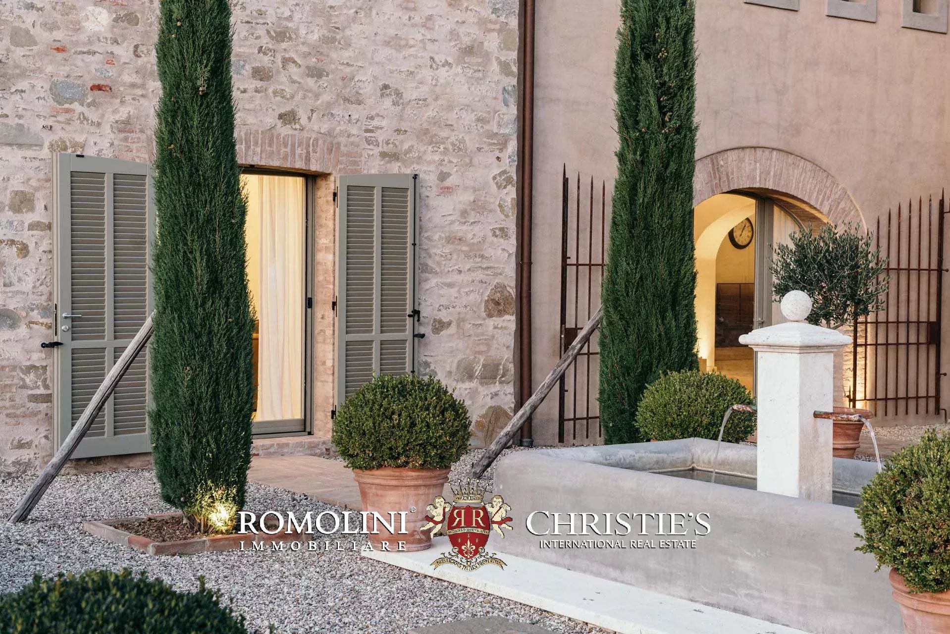 4 Bedroom Villa/Townhouse's Image 22