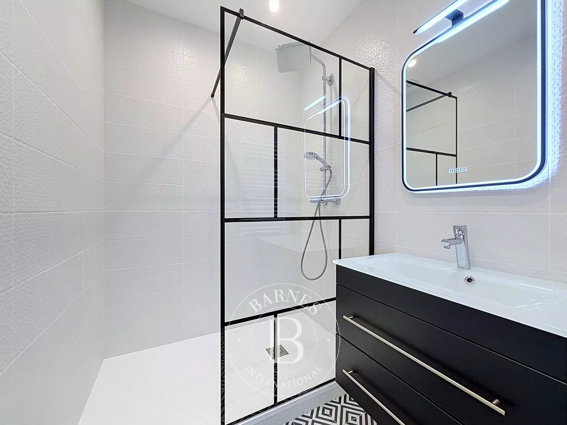 Paris  - Apartment 5 Bedrooms - picture 14