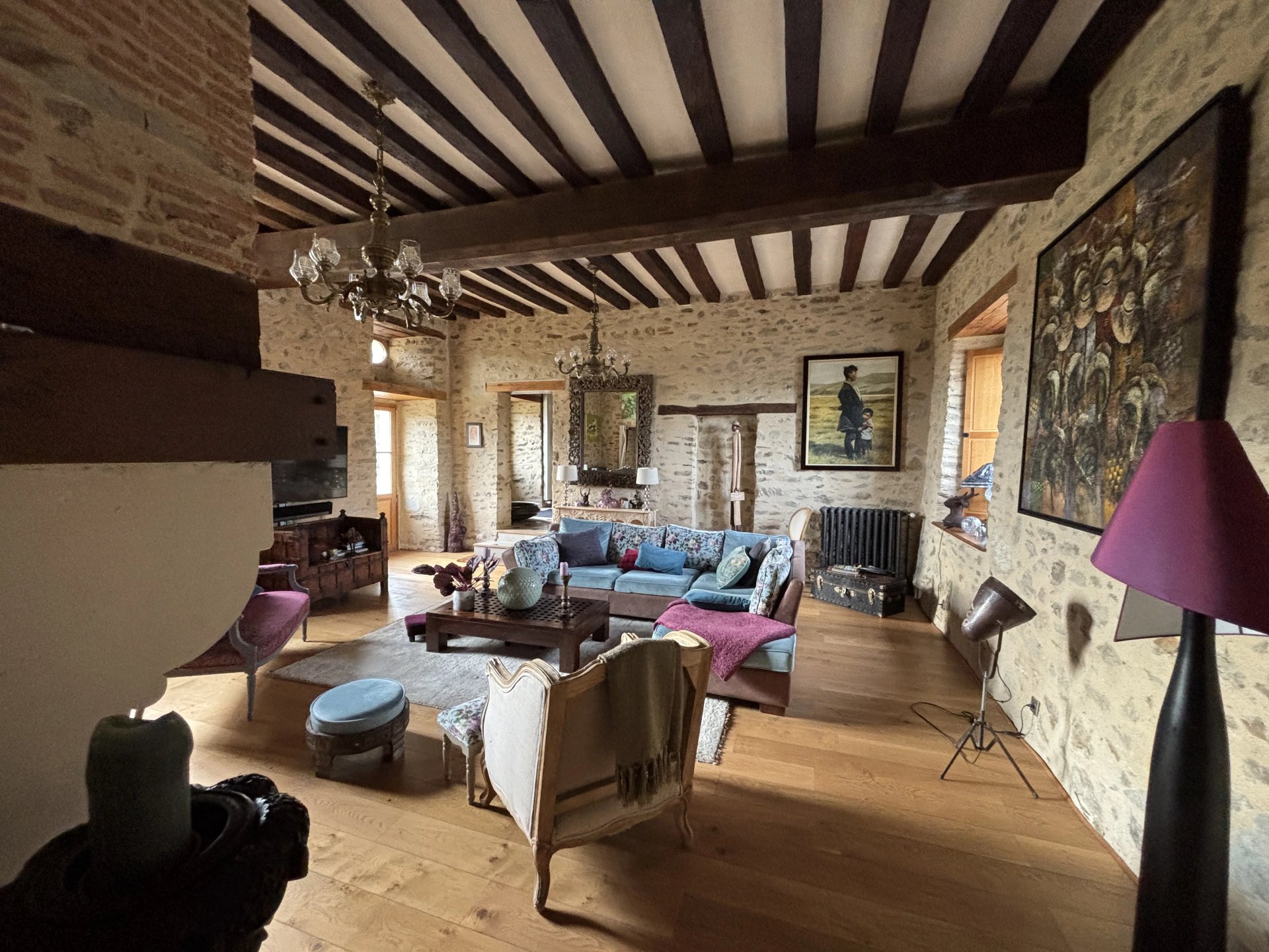 8 Bedroom Villa/Townhouse's Image 5