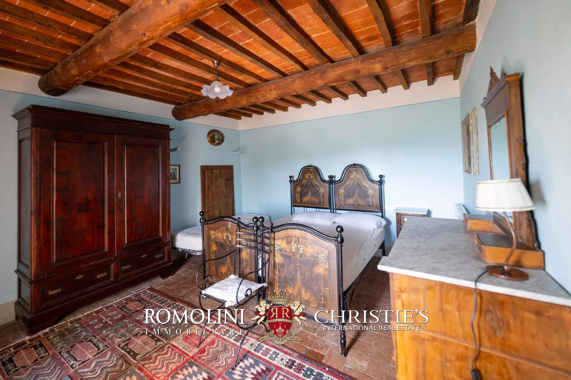 13 Bedroom Villa/Townhouse's Image 31