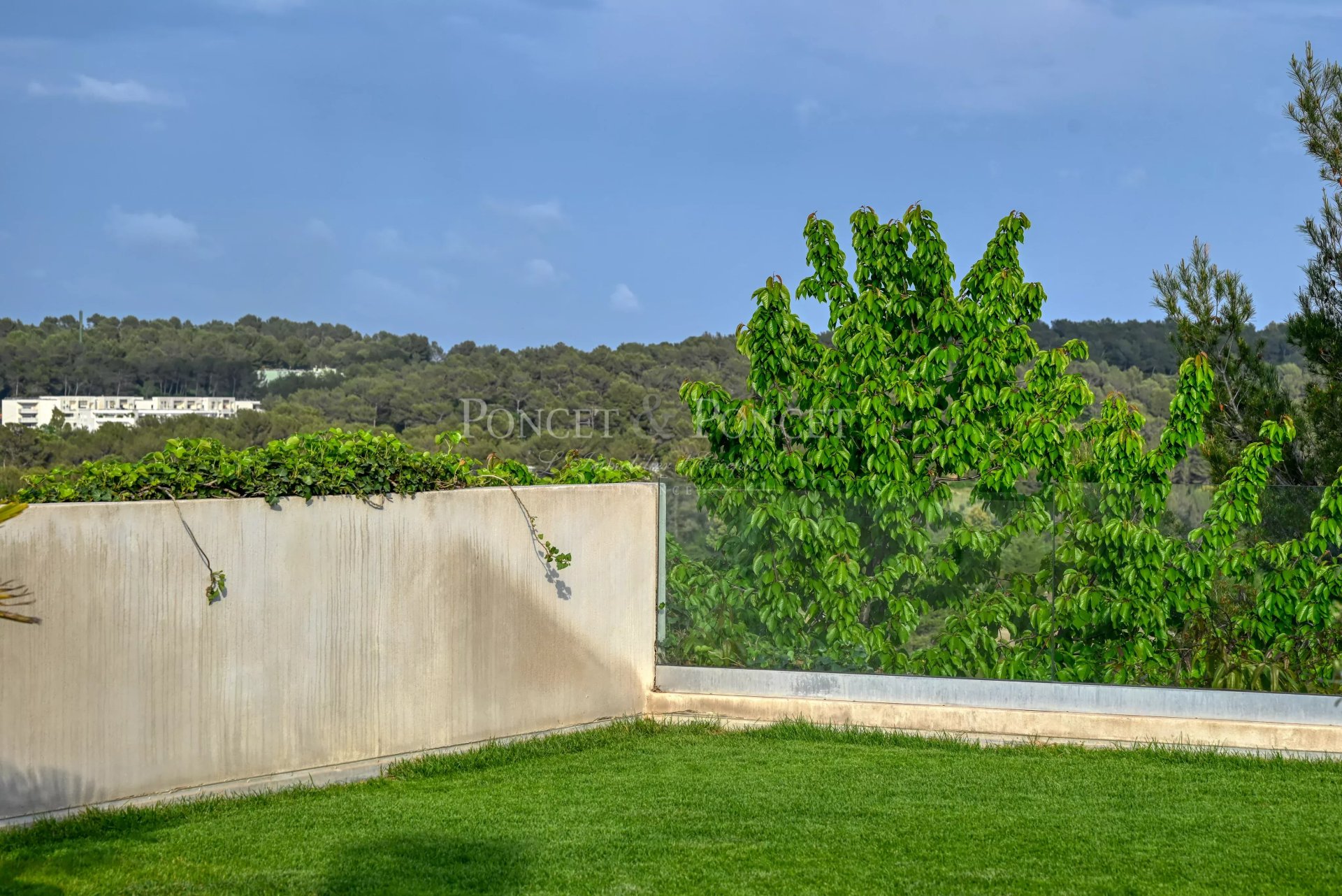4 Bedroom Villa/Townhouse's Image 14