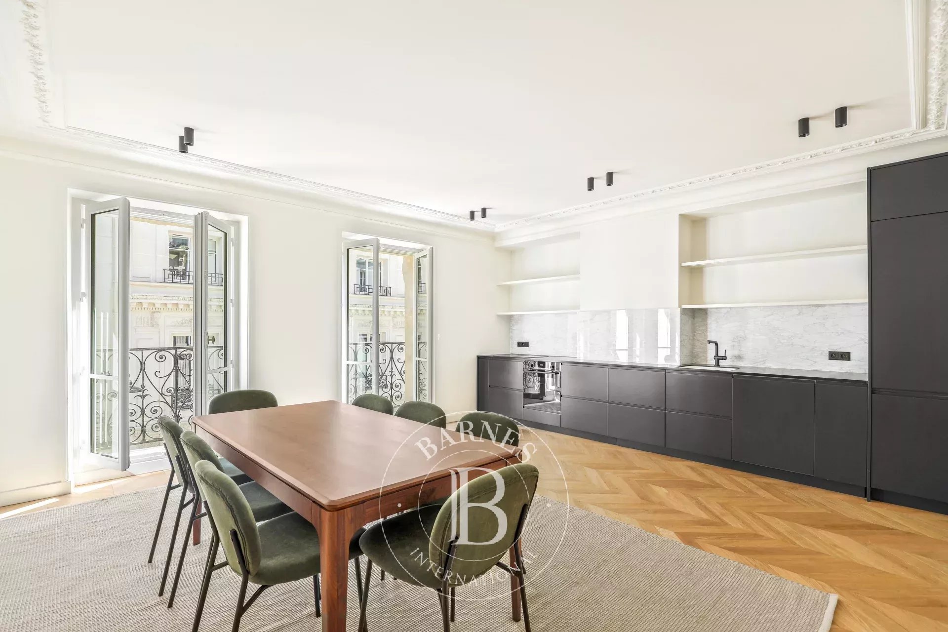 Paris 8 - Friedland Balzac - 3 bedroom flat - fully renovated