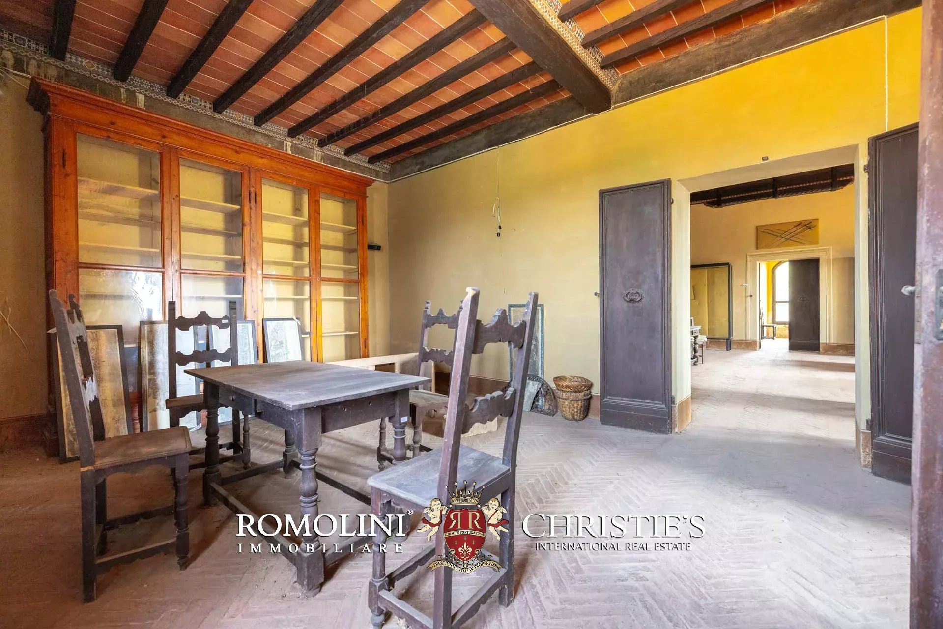 37 Bedroom Chateau's Image 35