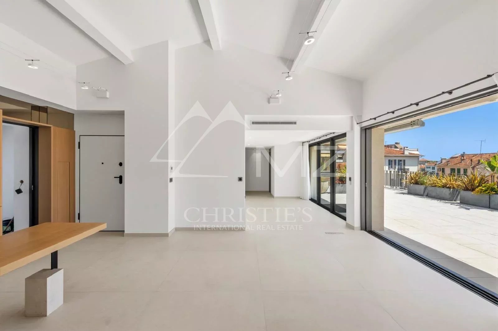 3 Bedroom Apartment/Flat's Image 5