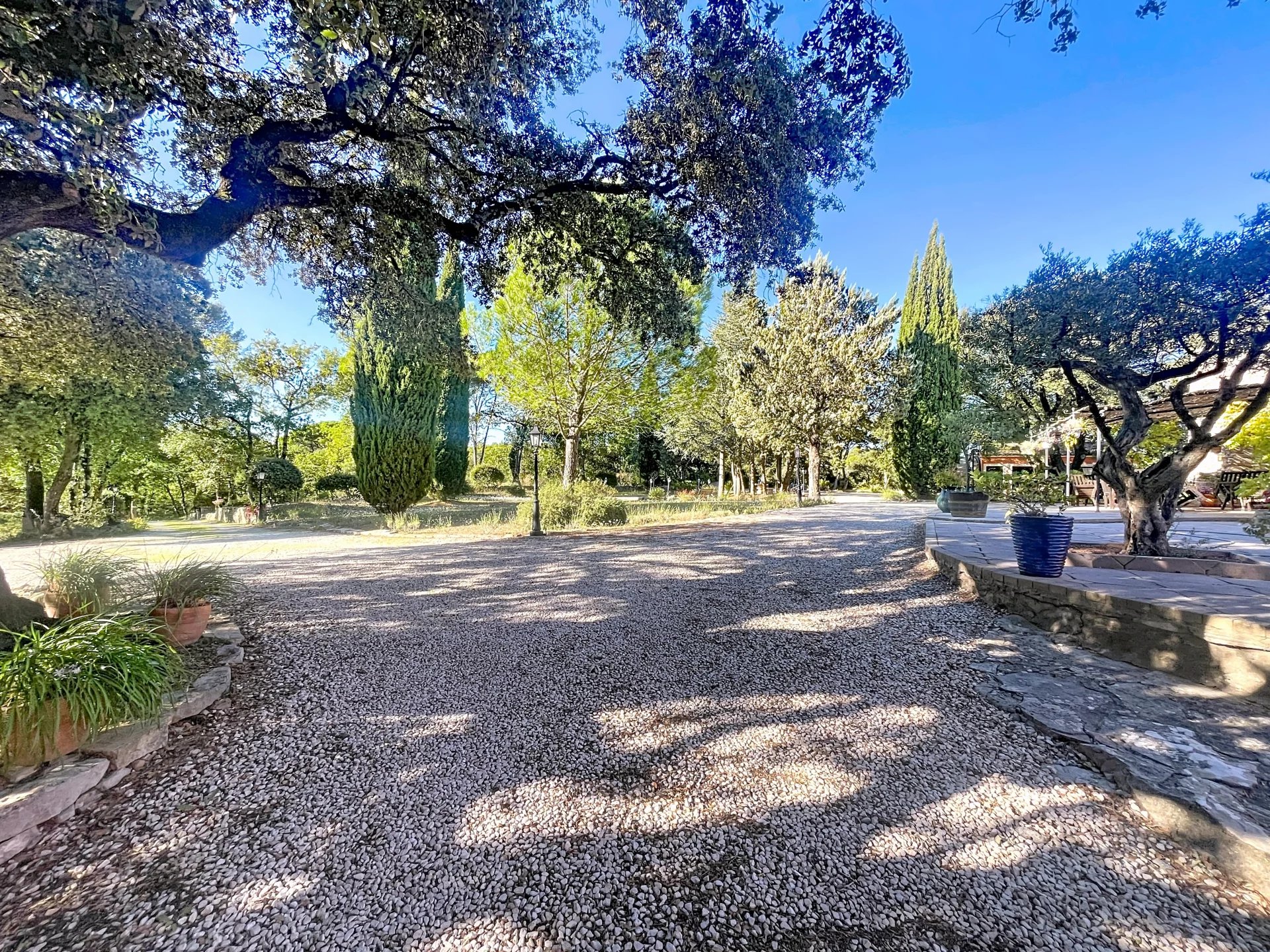 17th century bastide nestled in the heart of 2.8 hectares in Besse sur Issole 17th century bastide nestled in the heart of 2.8 hectares in Besse sur Issole