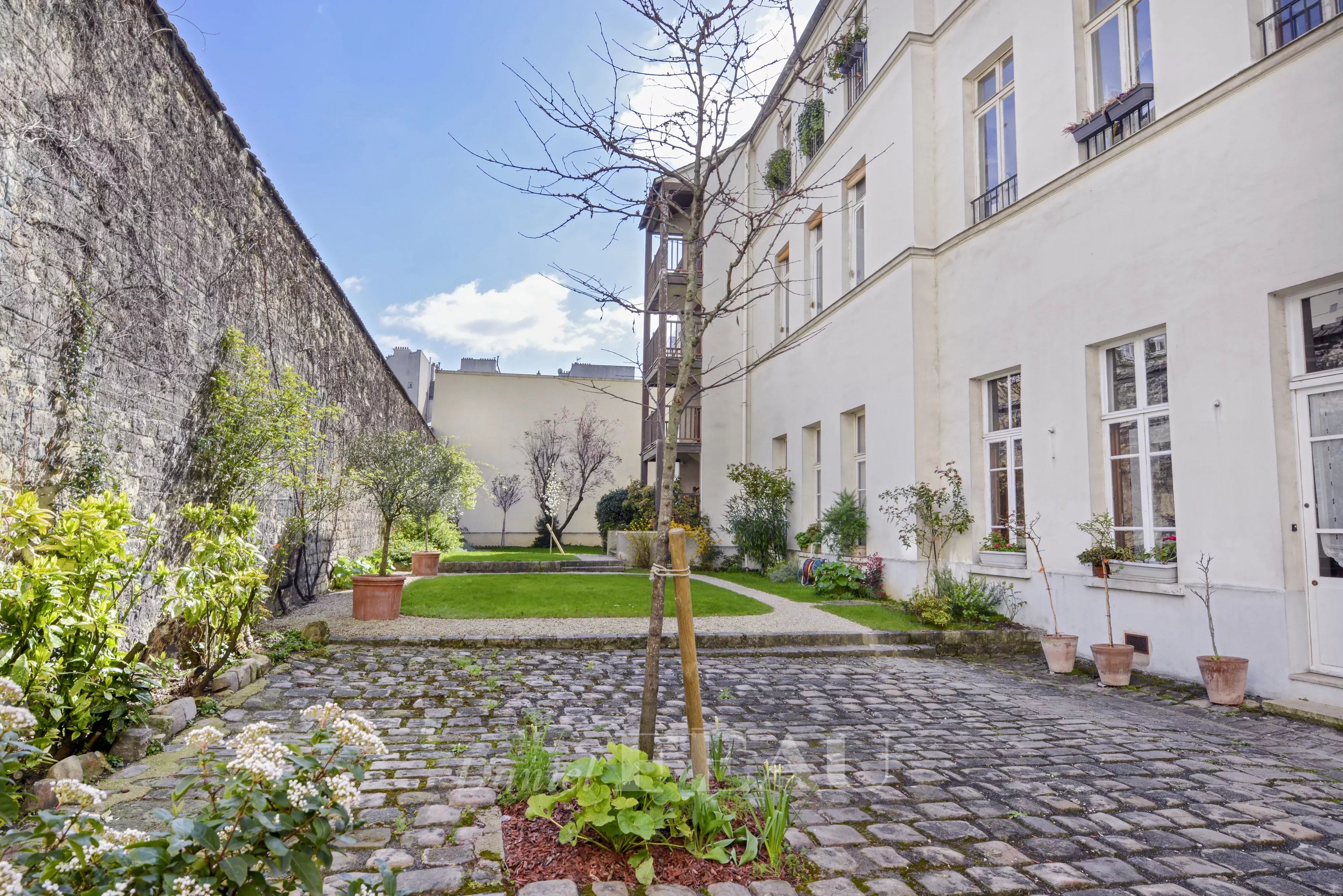Sale Apartment Paris 4th
