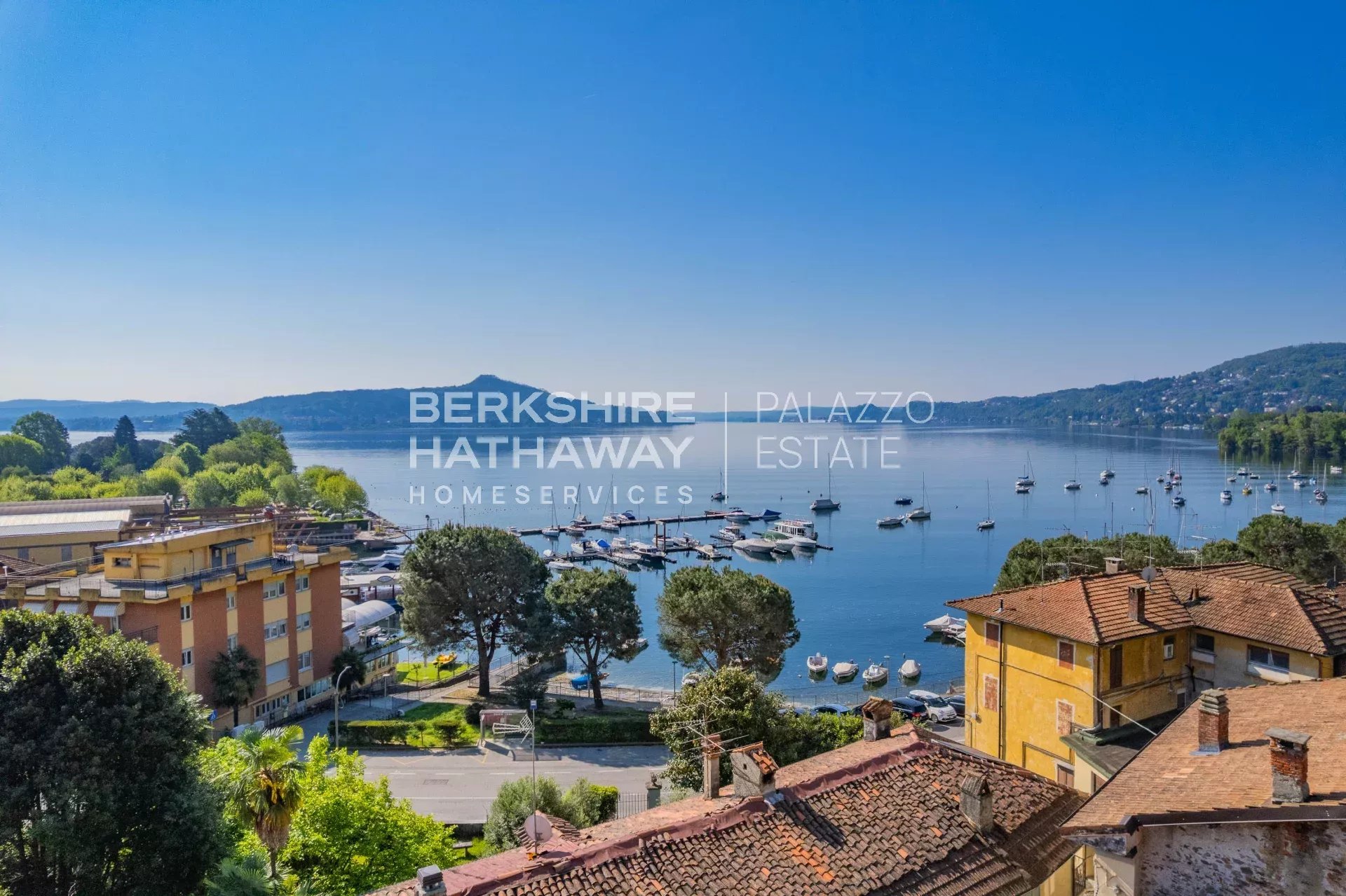 Historic Residence with Three Independent Units and Panoramic Lake Maggiore Views in Solcio di Lesa