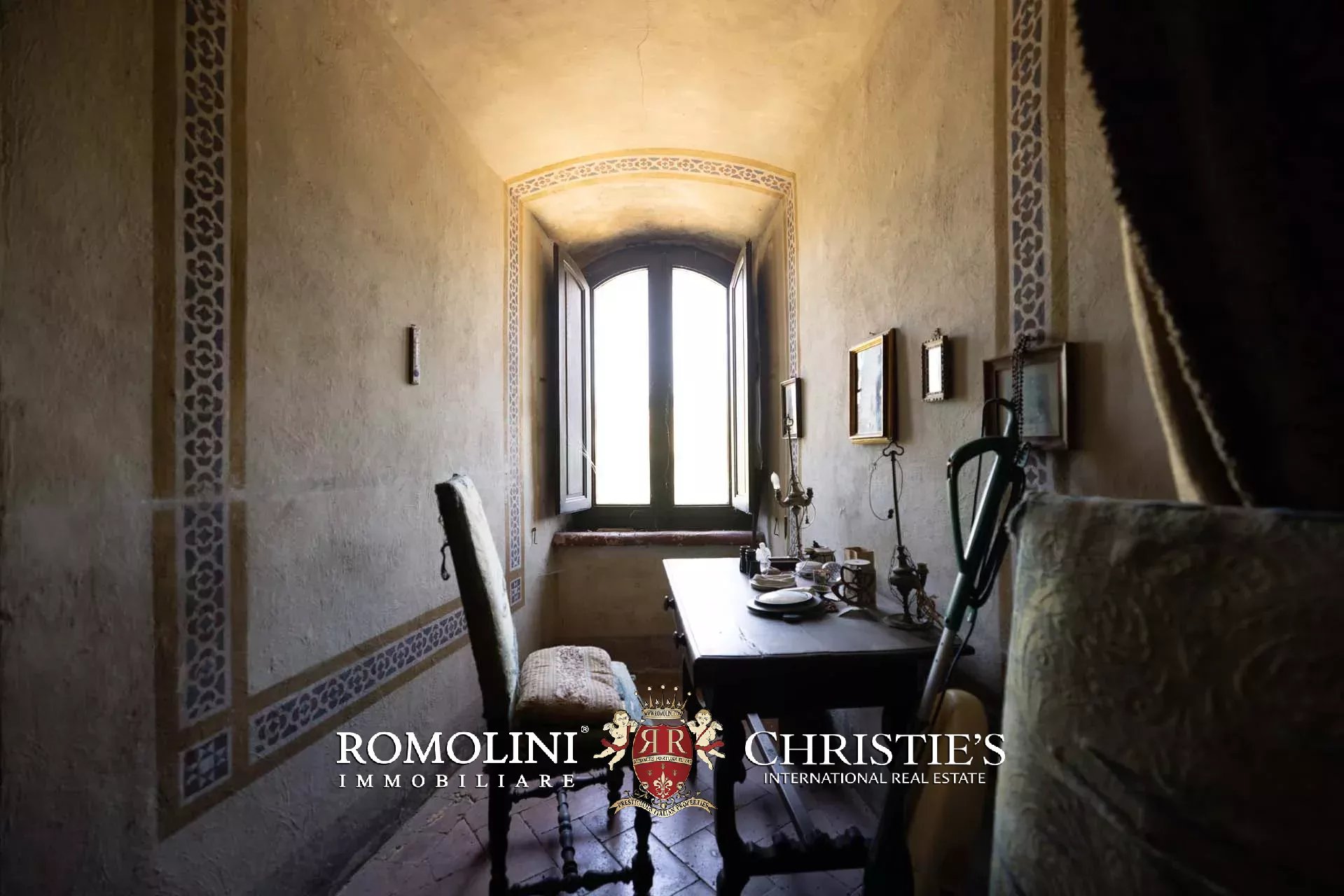 37 Bedroom Chateau's Image 40
