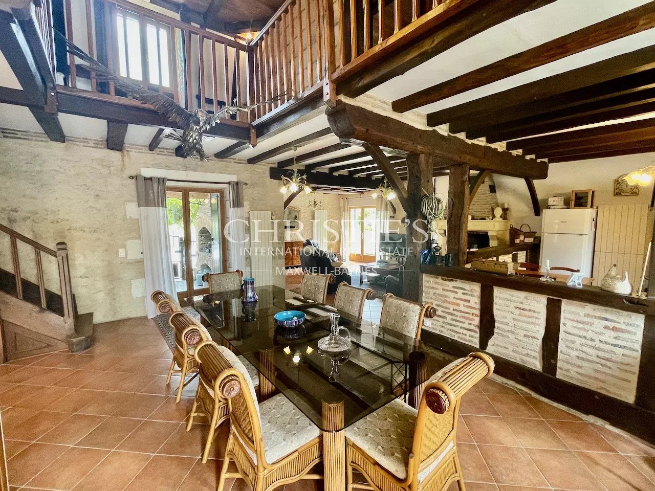 6 Bedroom Villa/Townhouse's Image 5