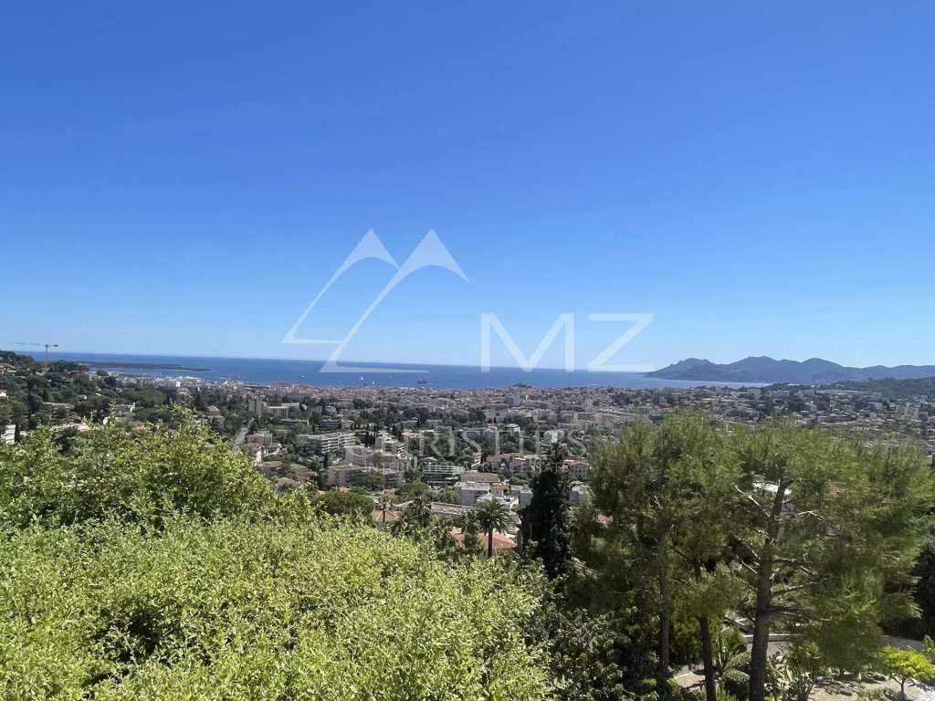 Apartment for sale in Le Cannet — Exclusive Magnificent panoramic sea view