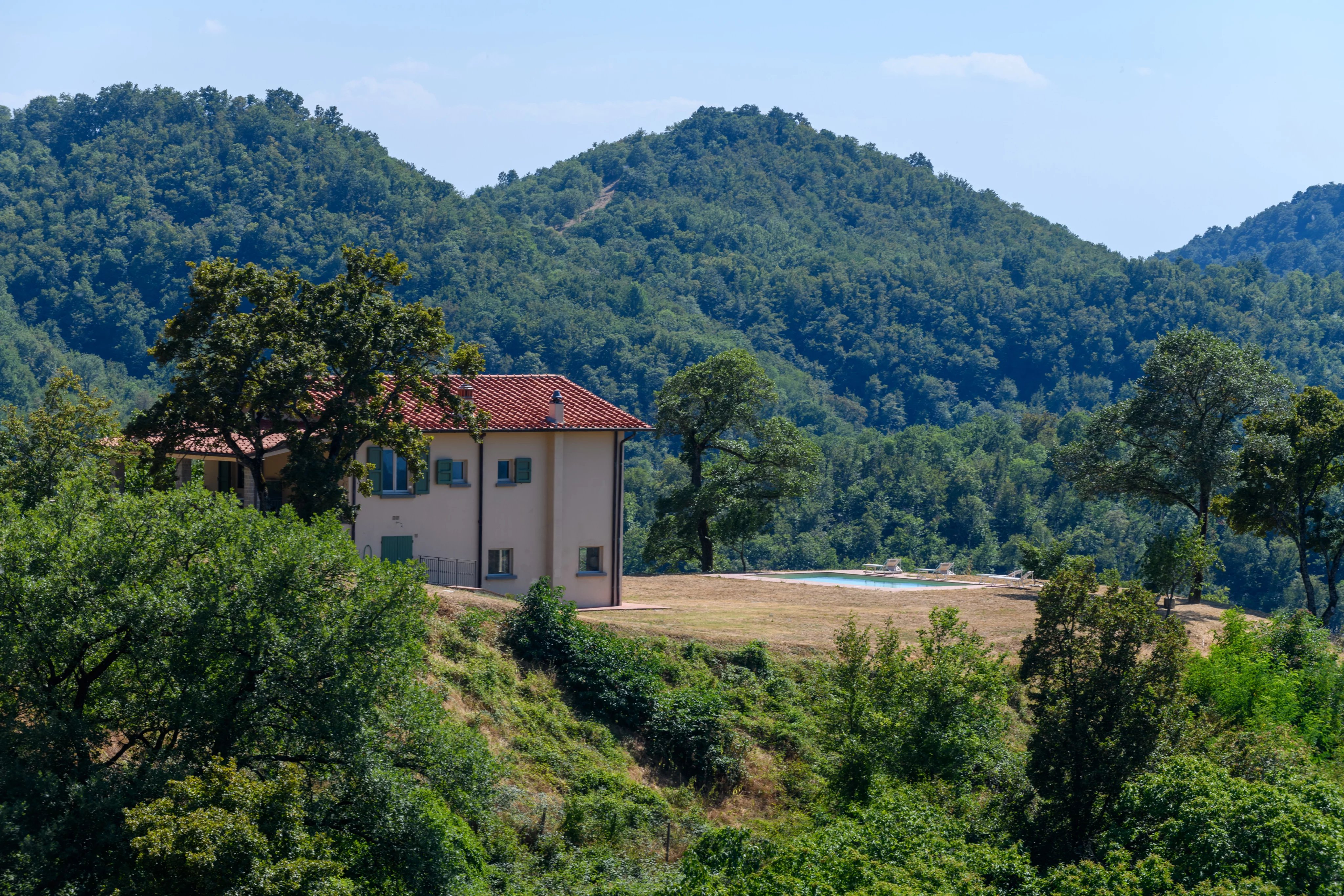 Prestigious estate with villas and private reserve in the heart of Mugello