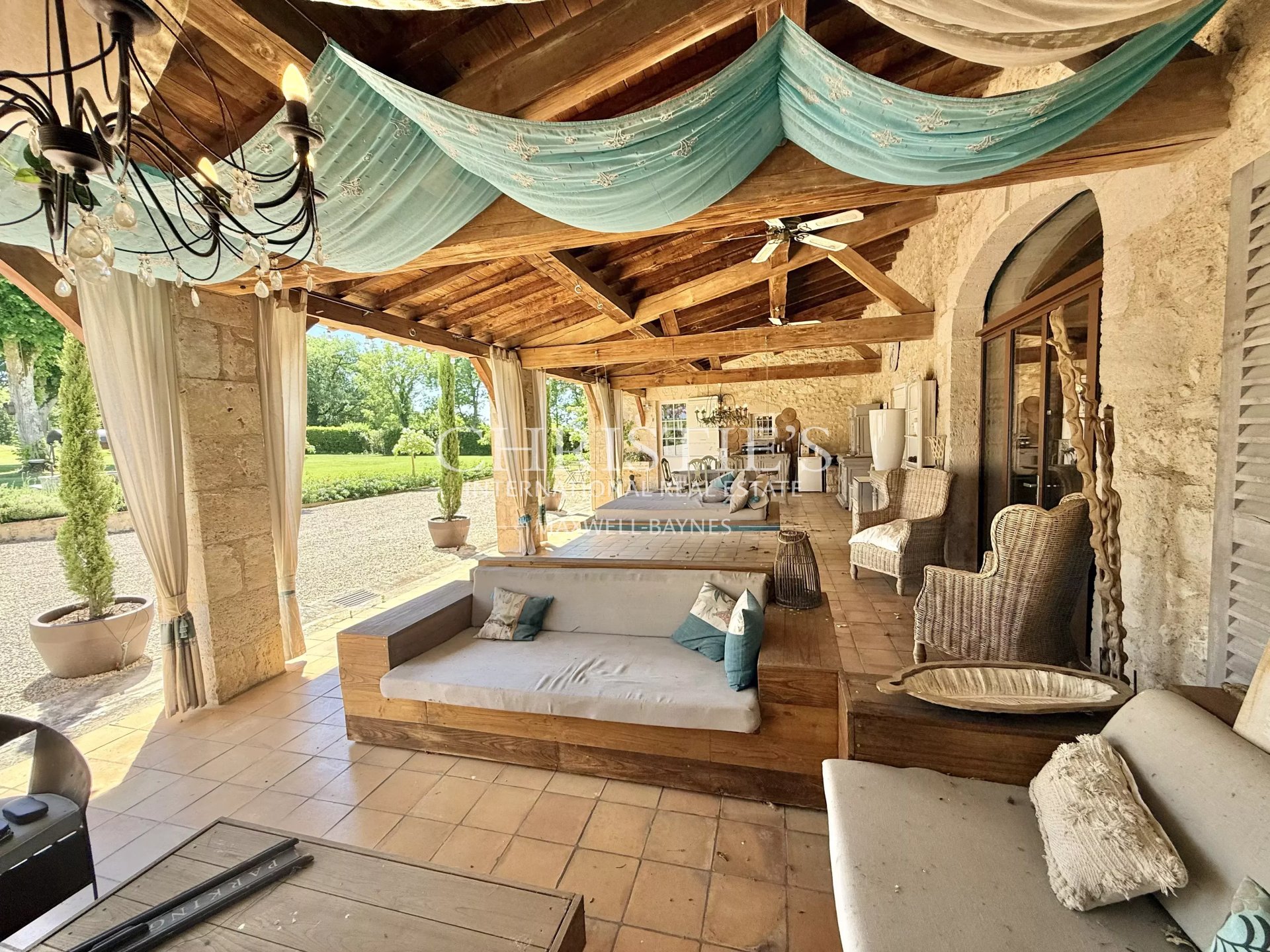7 Bedroom Villa/Townhouse's Image 20