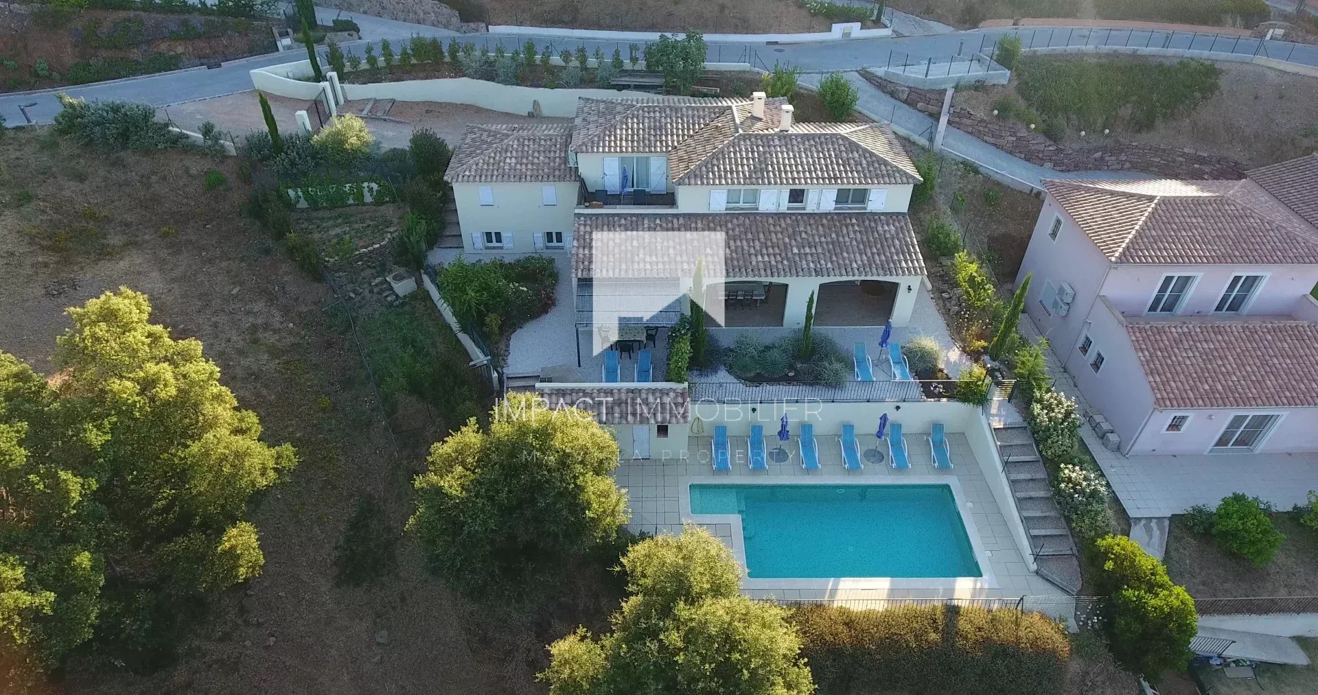 Agence immobilière de 