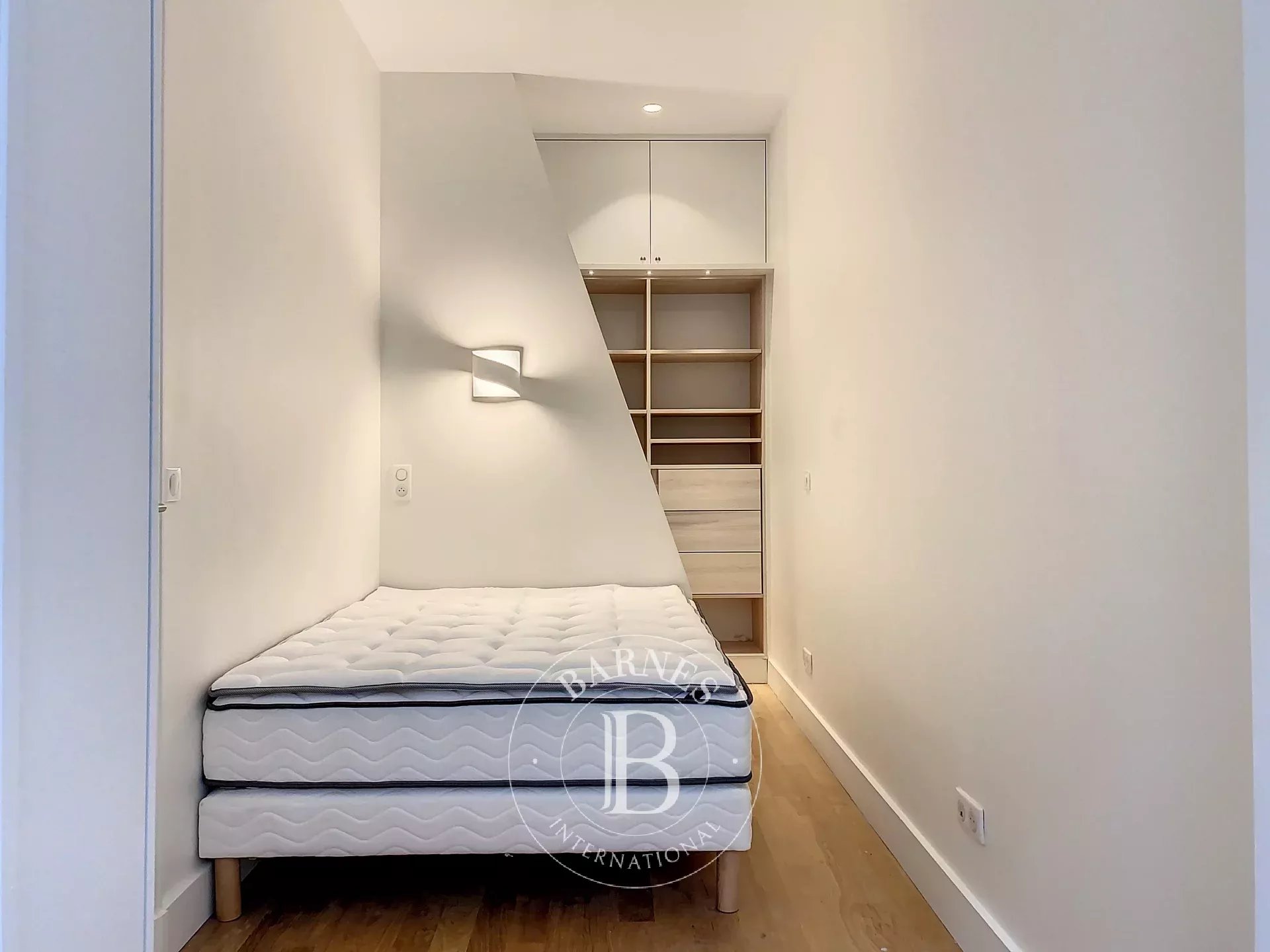 Daire Paris 9ème - picture 5