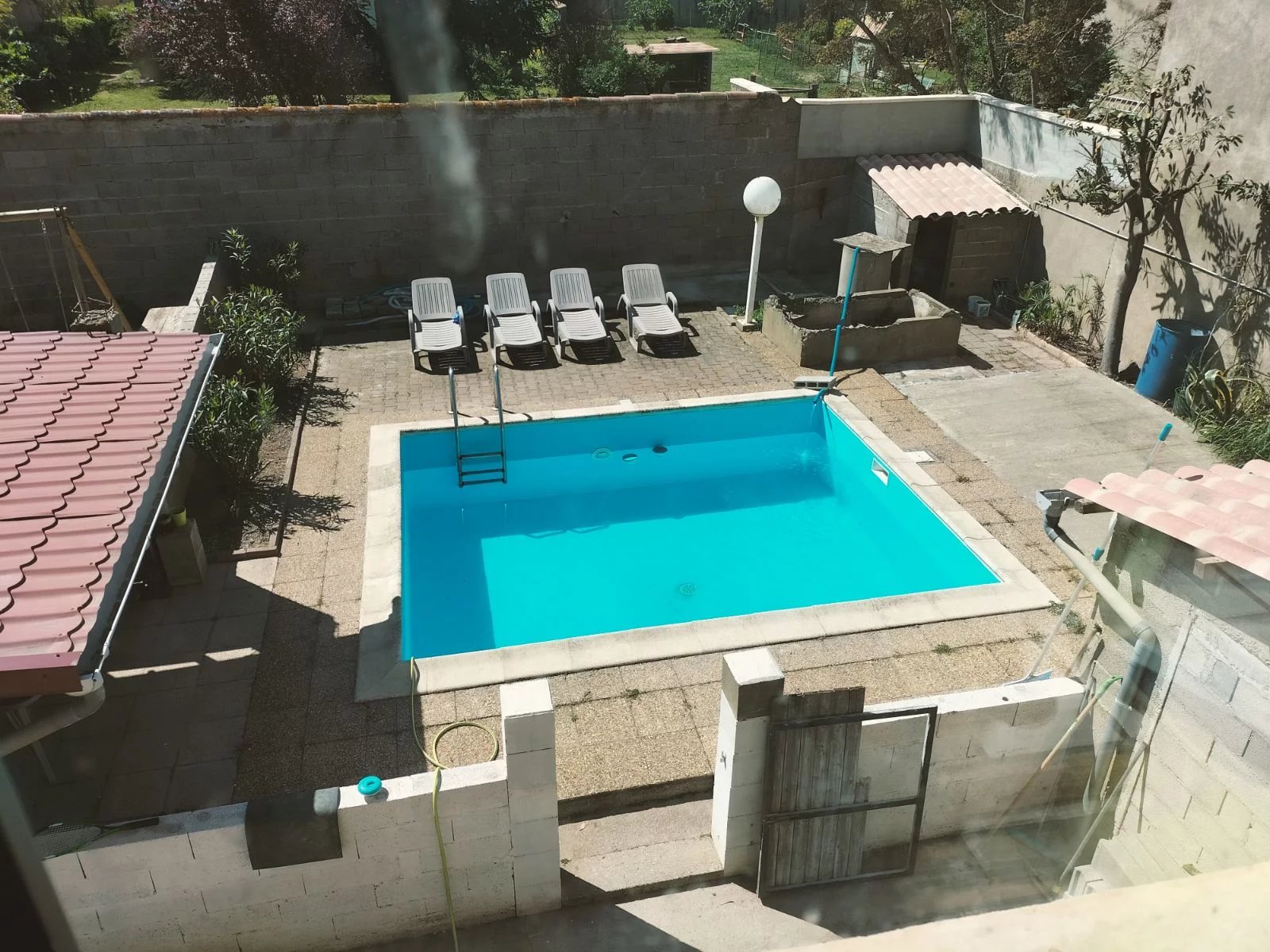 Capendu – Spacious village property with garden and pool