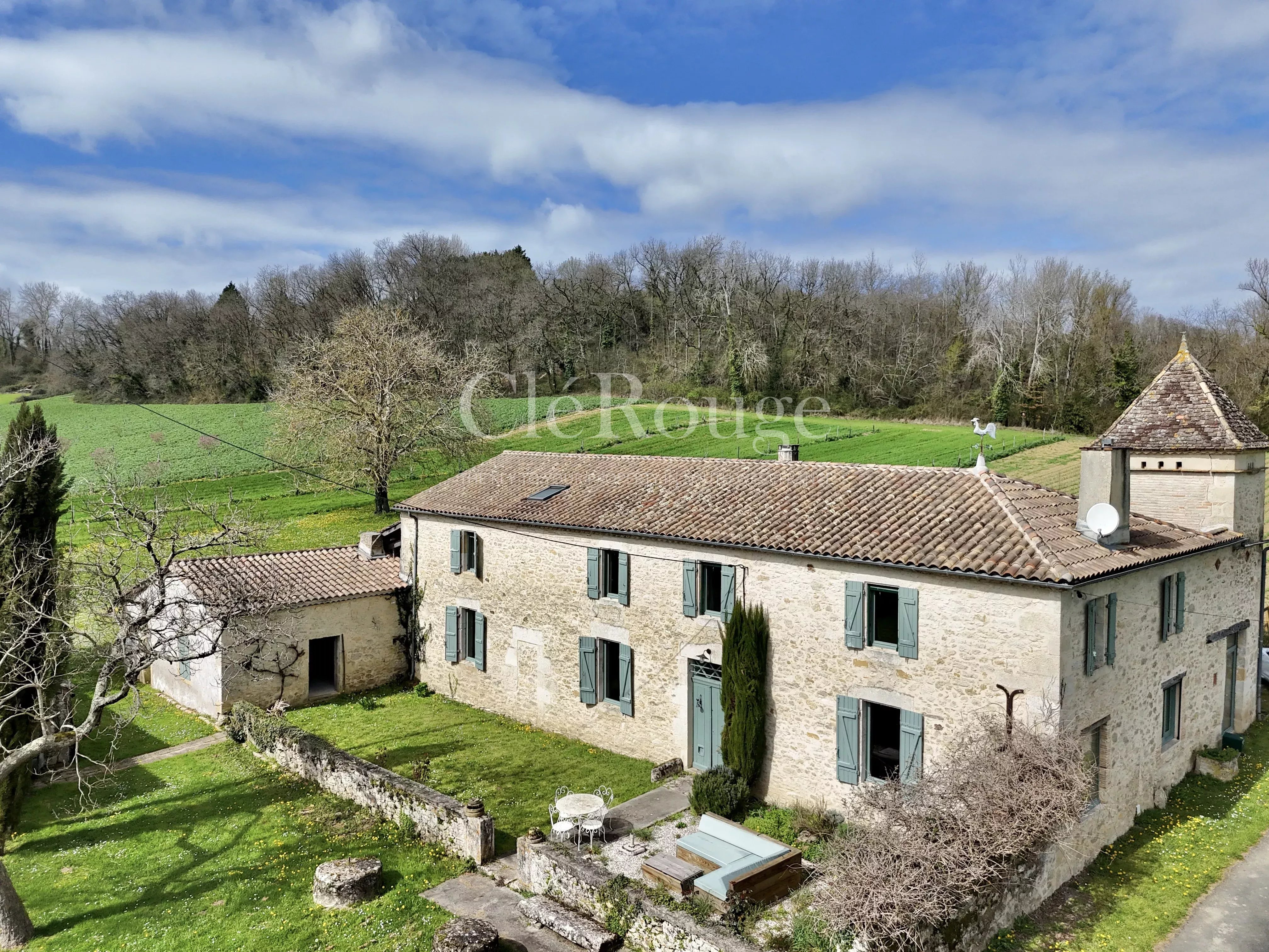 House in Monsegur - view 1