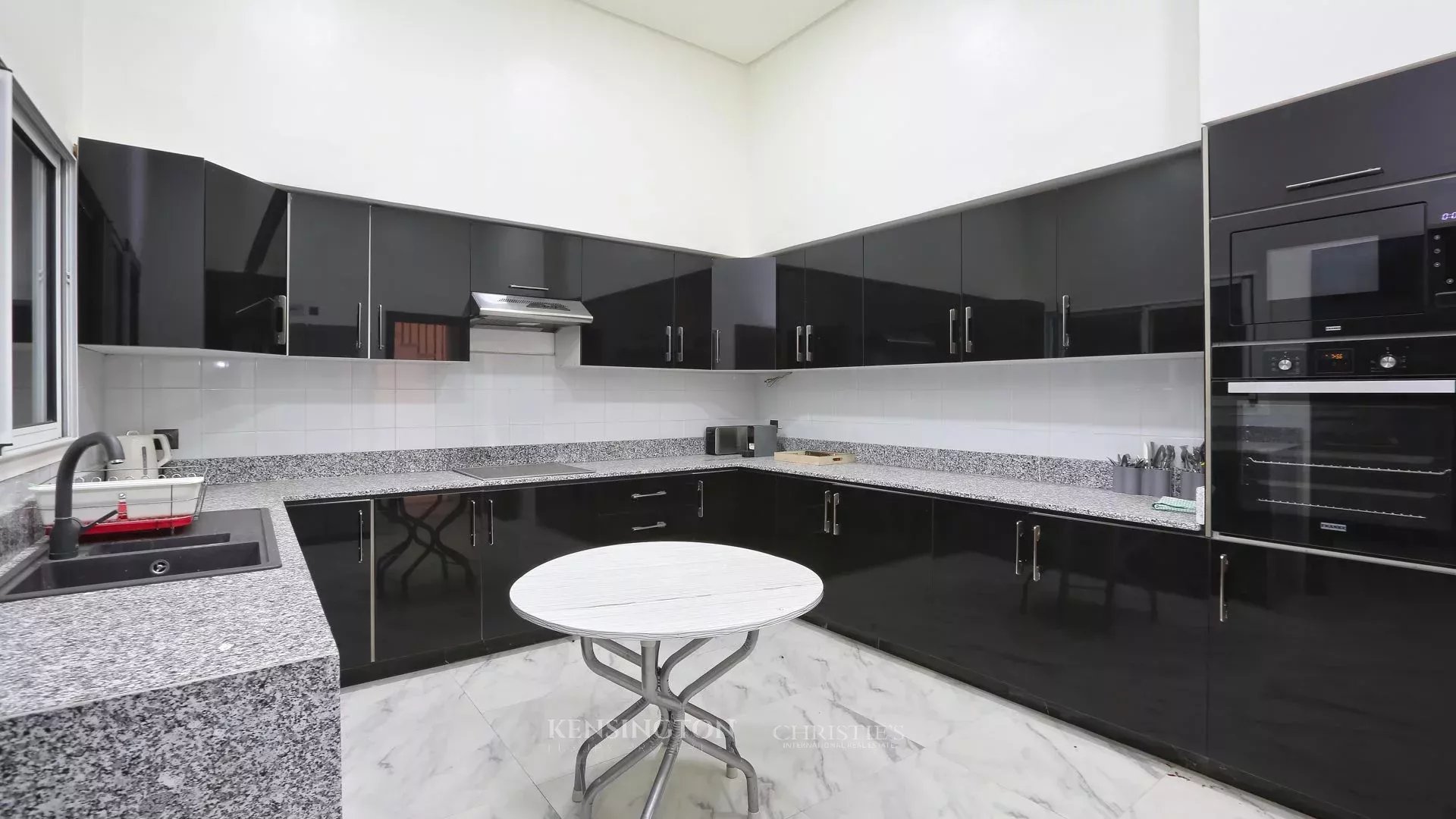 4 Bedroom Villa/Townhouse's Image 23