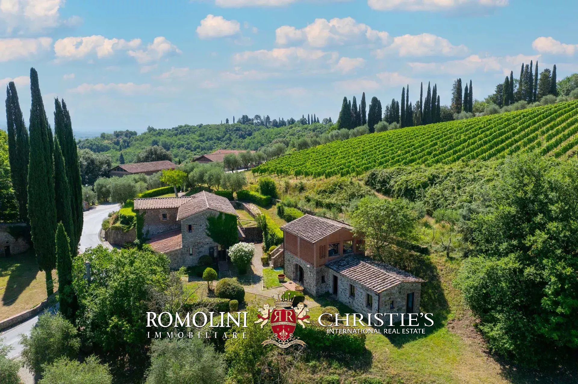 33 Bedroom Vineyard's Image 7