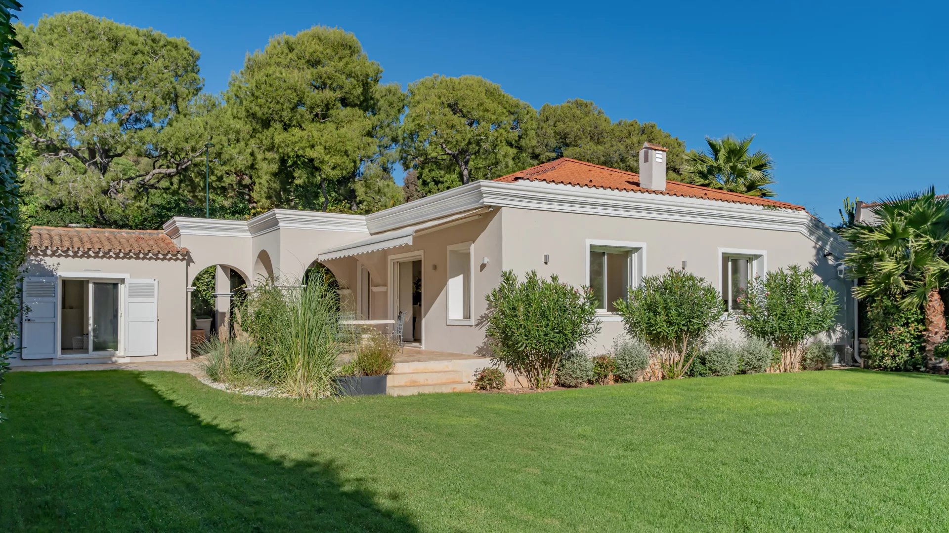 Sale Villa Saint-Jean-Cap-Ferrat Le Cap