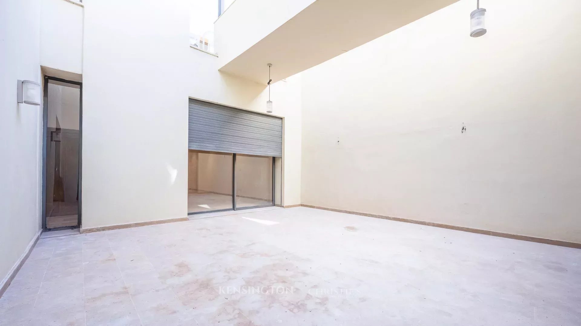 7 Bedroom Villa/Townhouse's Image 46