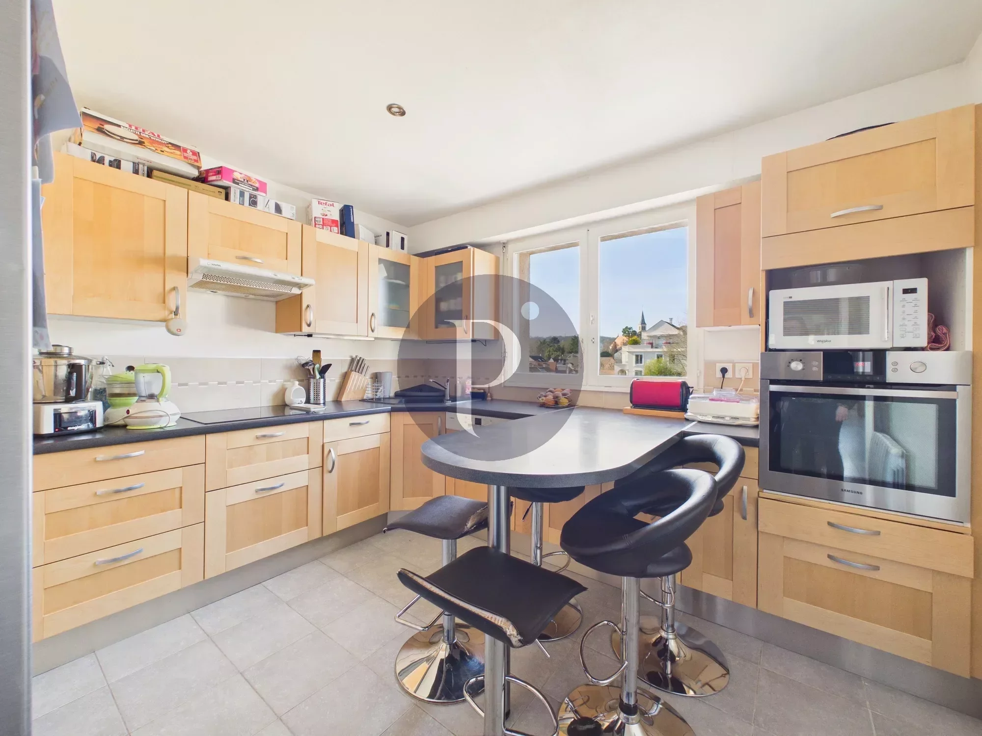 vente-duplex-6-pieces-verrieres-le-buisson-86759337