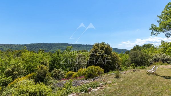 Exceptional Estate – 10-Hectare Private Domain with Panoramic Views — photo 5