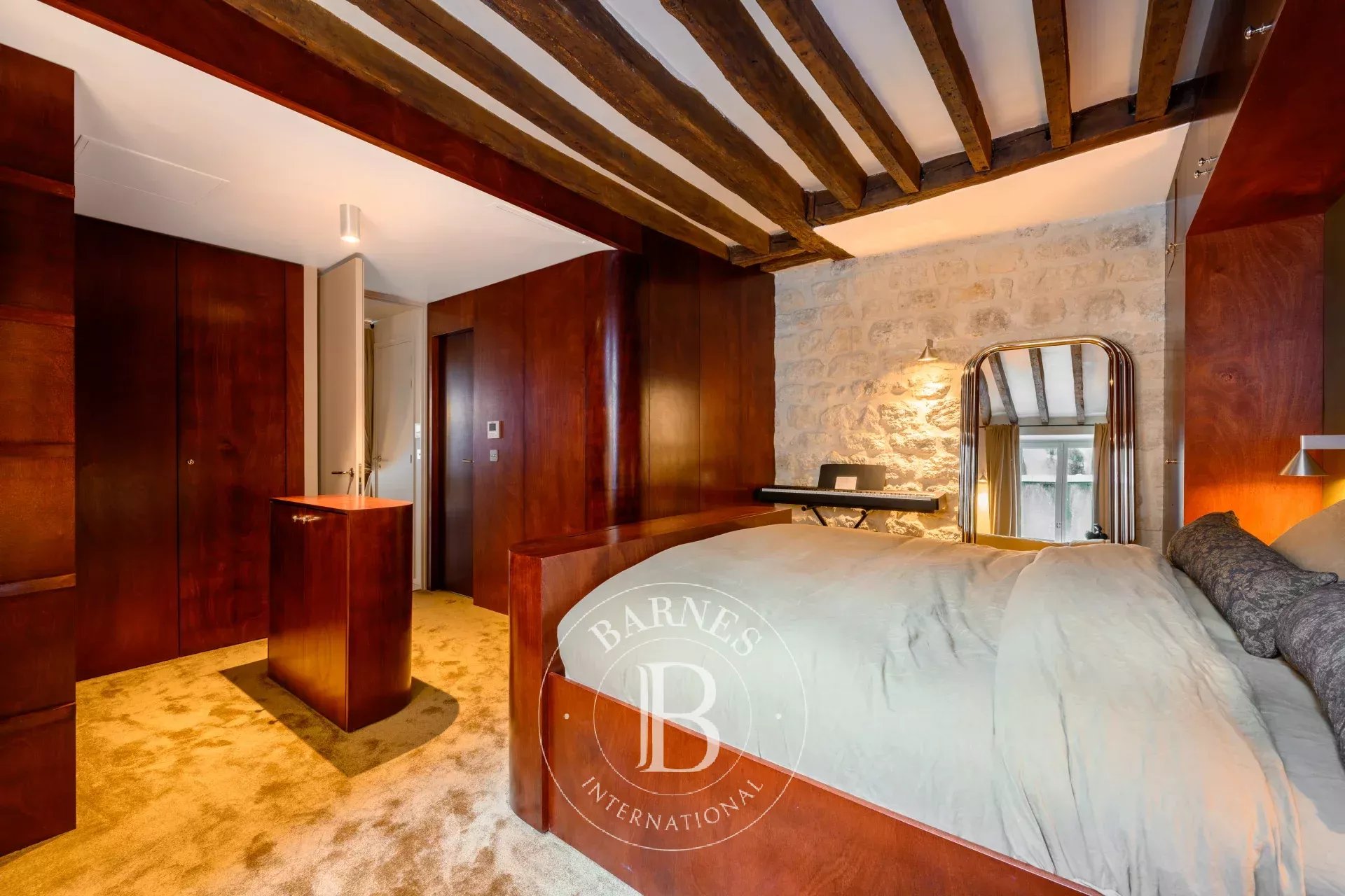 Daire Paris 4ème - picture 16