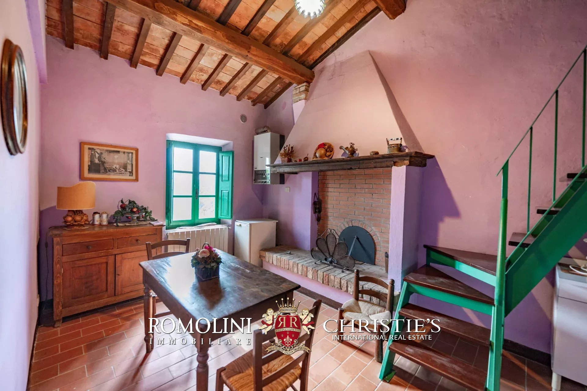 6 Bedroom Villa/Townhouse's Image 26