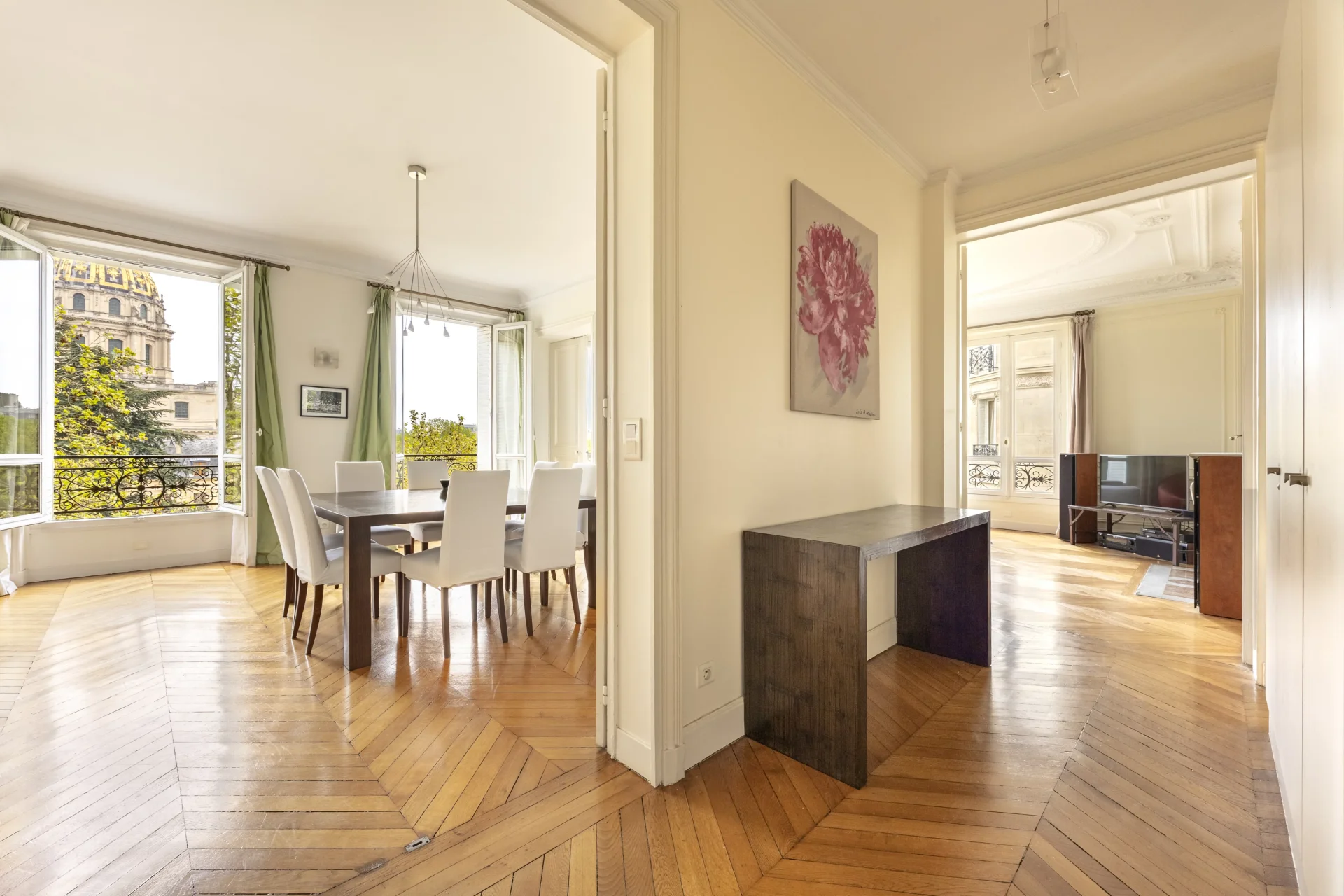 Paris 7e - INVALIDES / ÉCOLE MILITAIRE