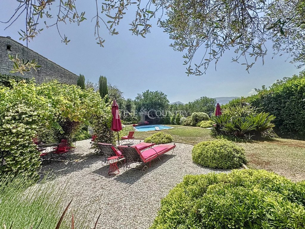 Villa for sale in Levens — Villa for sale near Levens with swimming pool