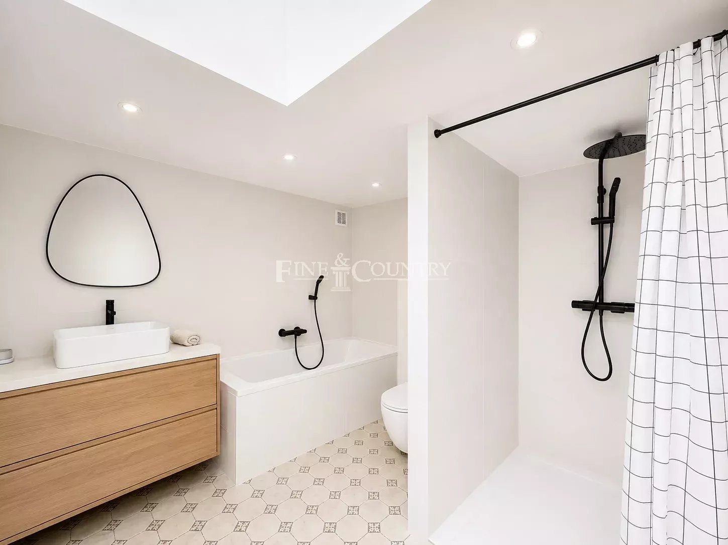 Photo of 4-Room Apartment – Sought-After Tassigny Area