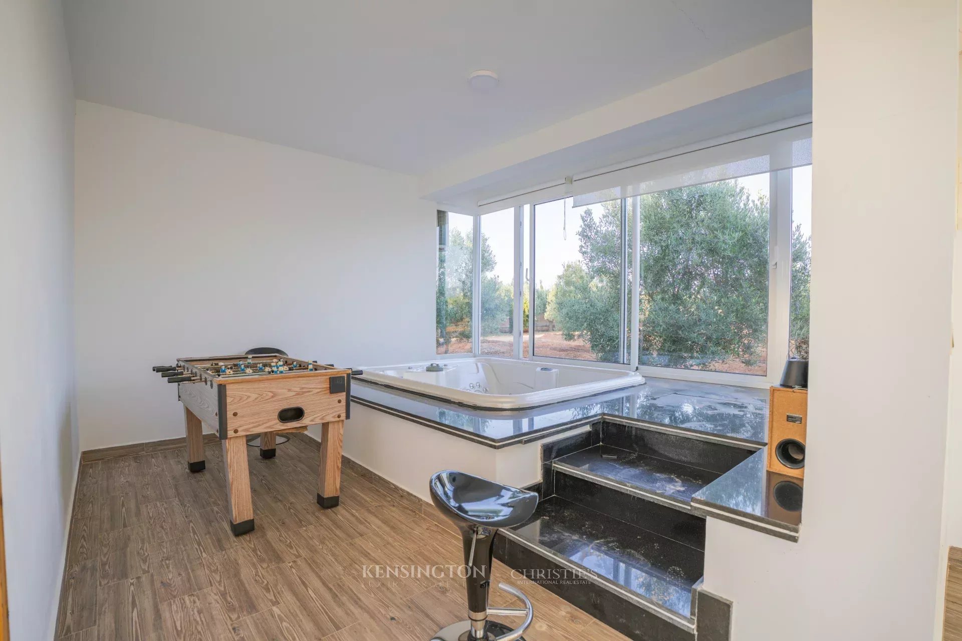 11 Bedroom Farm/Ranch/Plantation's Image 80