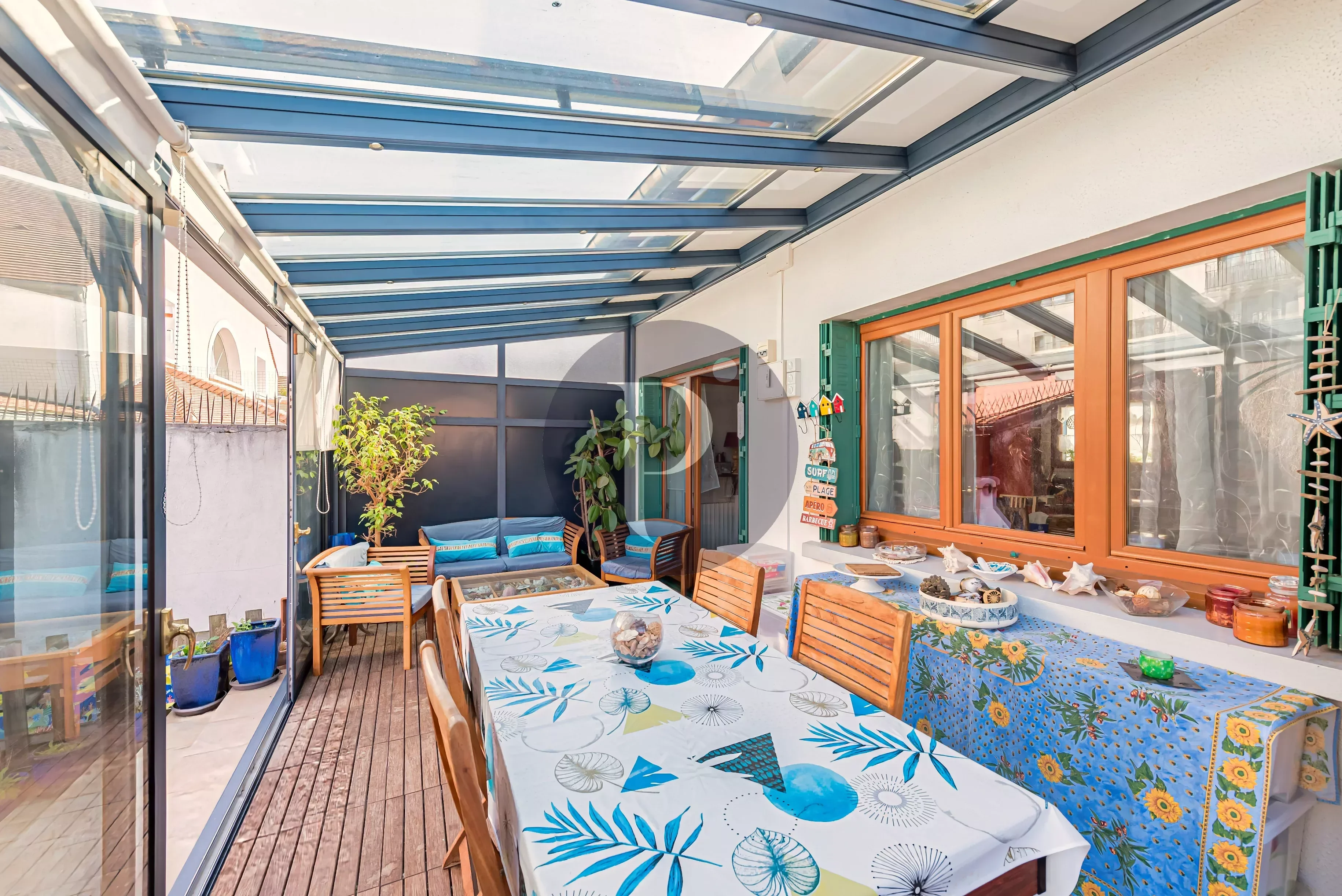 vente-maison de village-5-pieces-lhay-les-roses-86657482