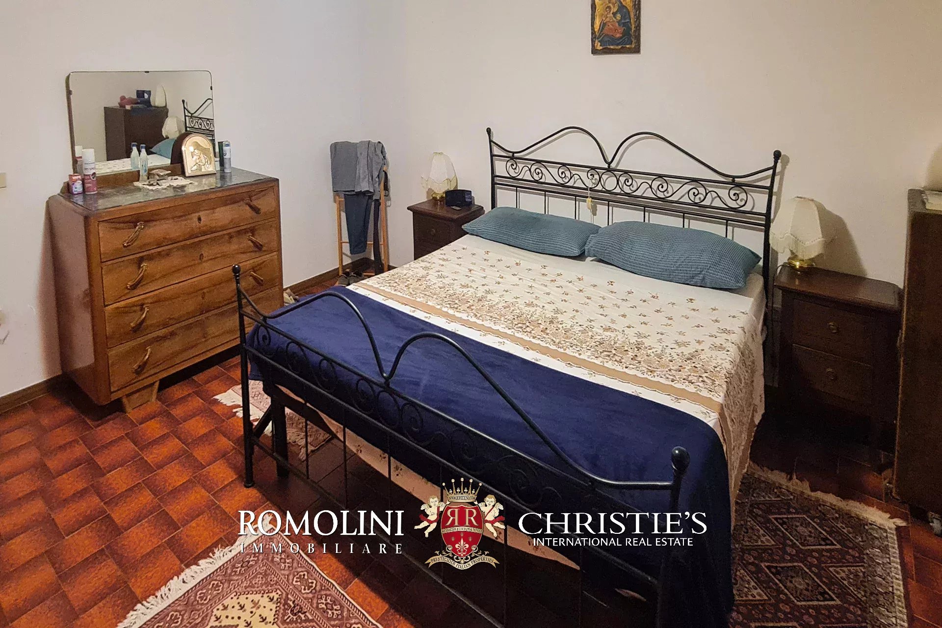 5 Bedroom Vineyard's Image 35