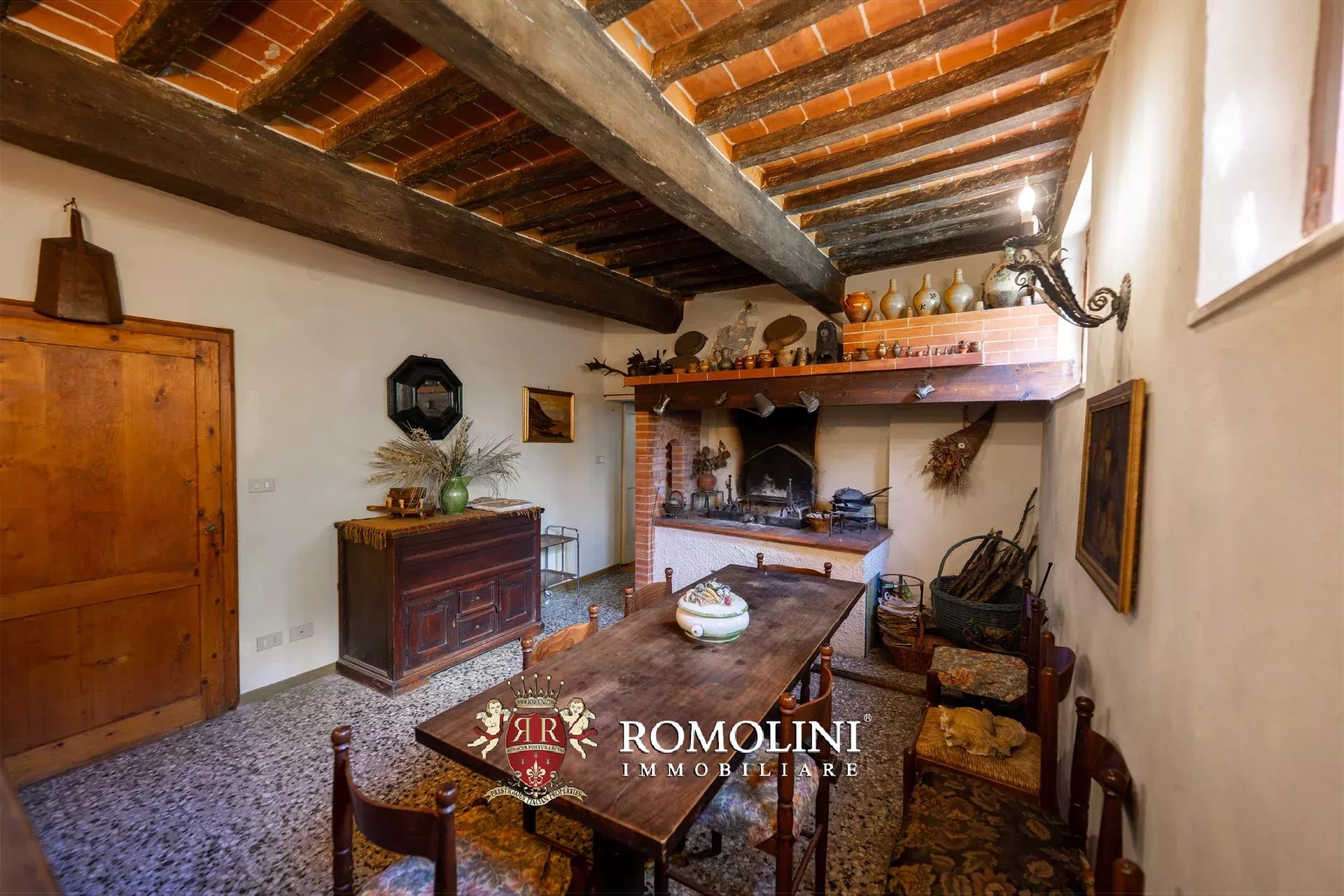 5 Bedroom Villa/Townhouse's Image 32