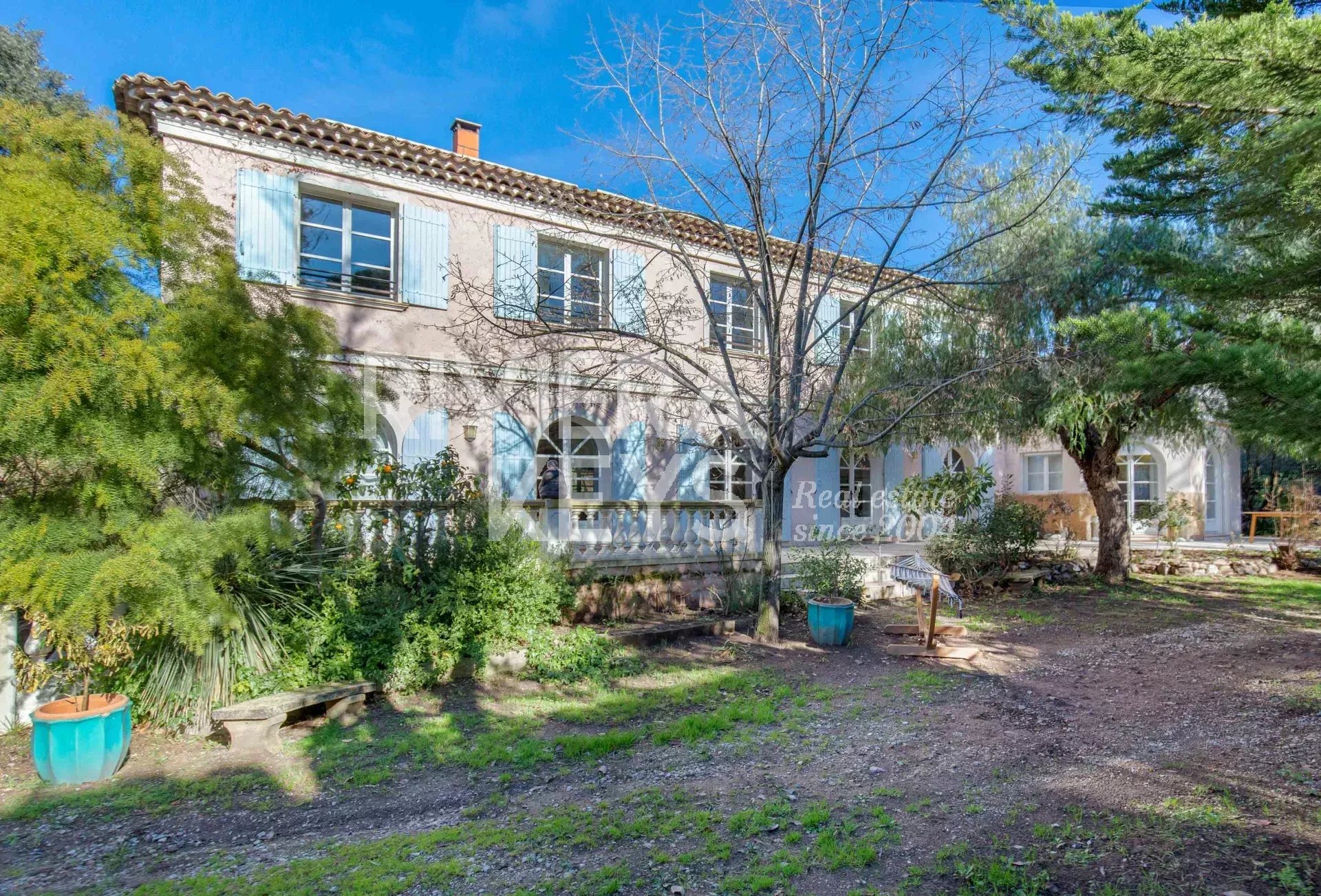 SAINT-RAPHAËL: Sjarmerende Bastidehus på 294 m² med 5 soverom