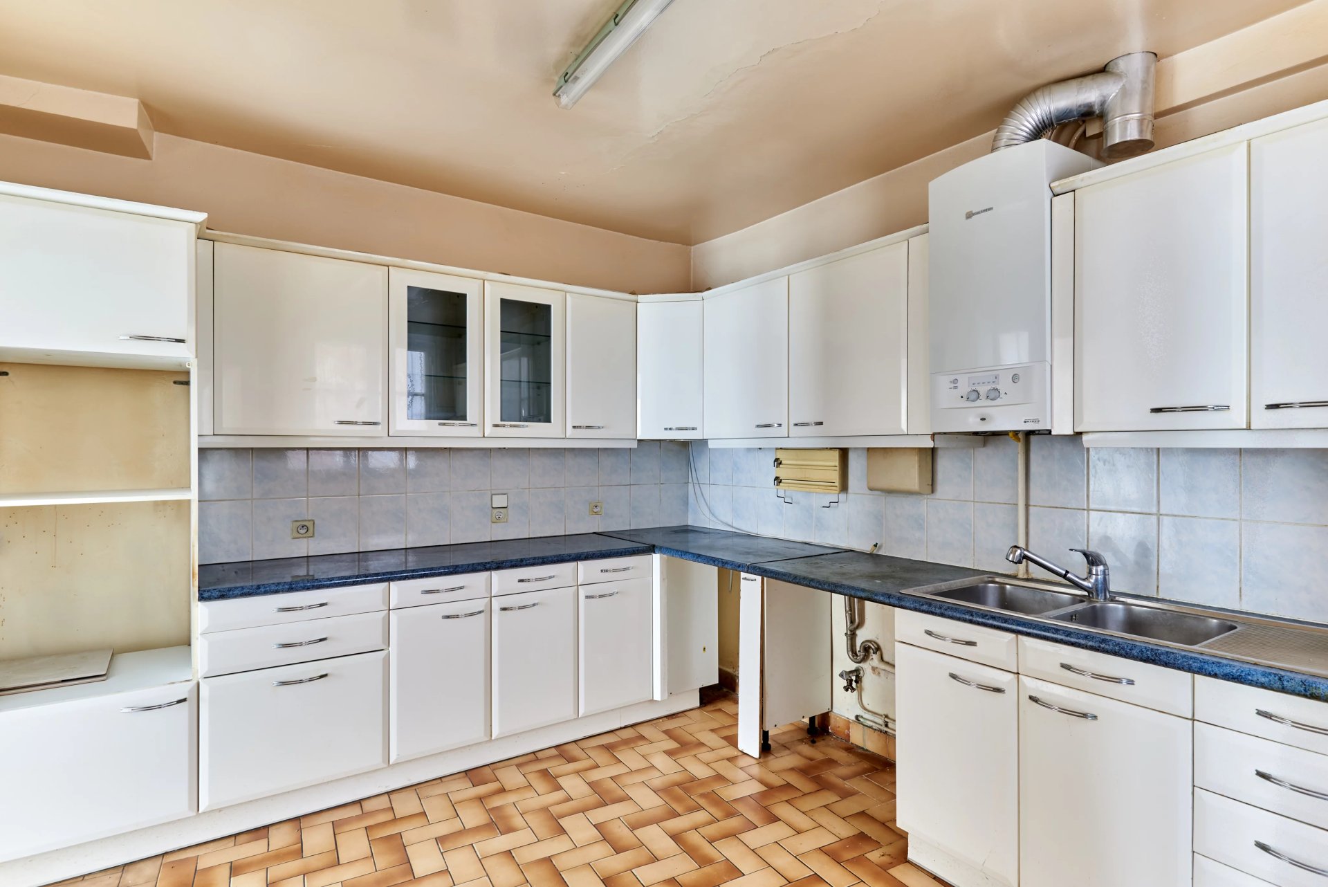 2 Bedroom Apartment/Flat's Image 4