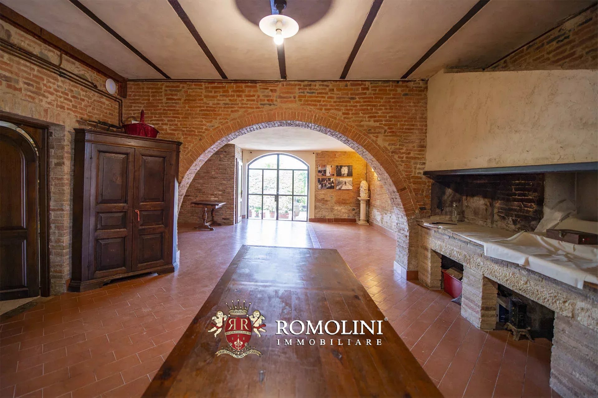 34 Bedroom Vineyard's Image 74