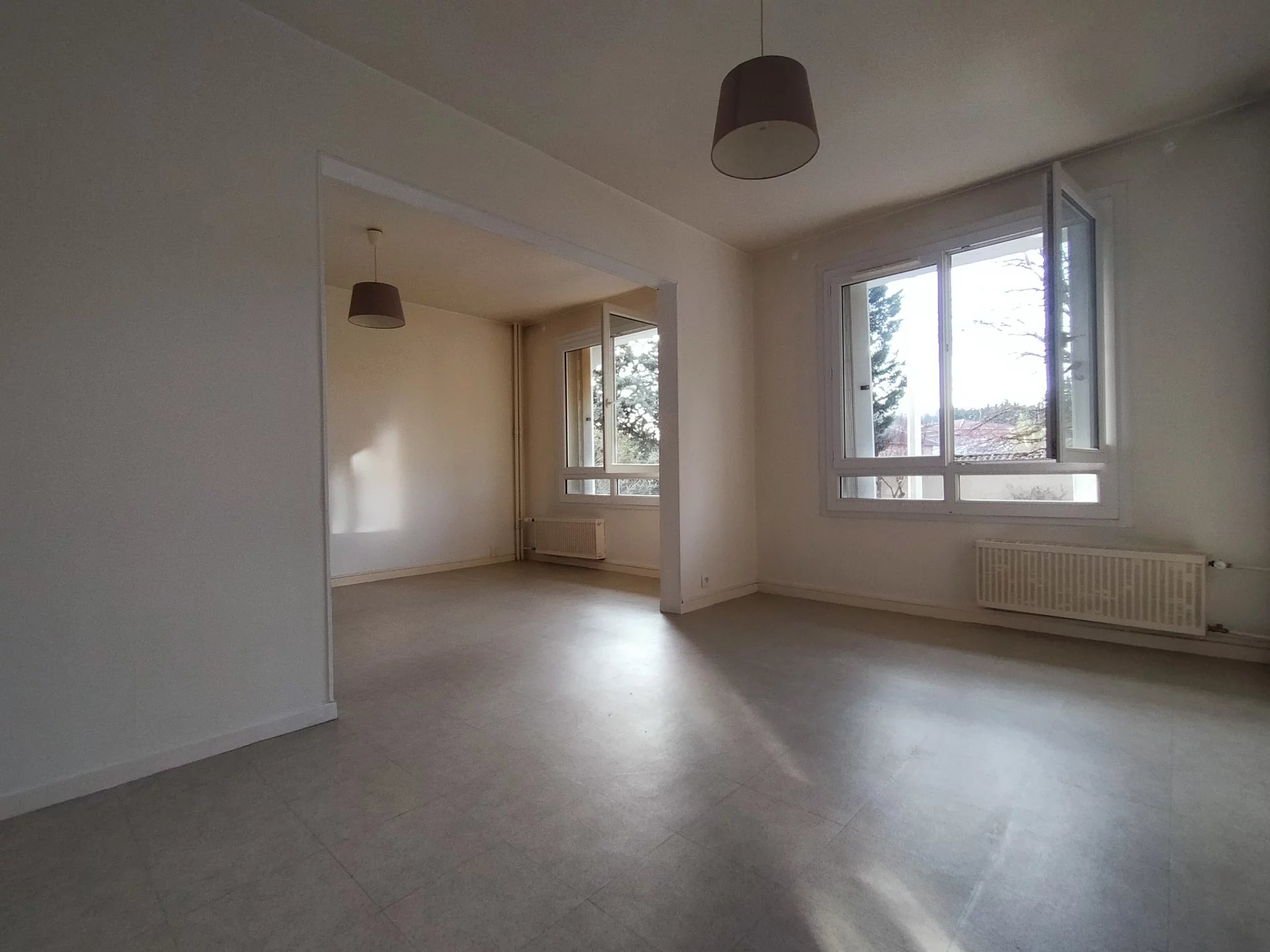 86427800 Location Saint-Genis-Laval