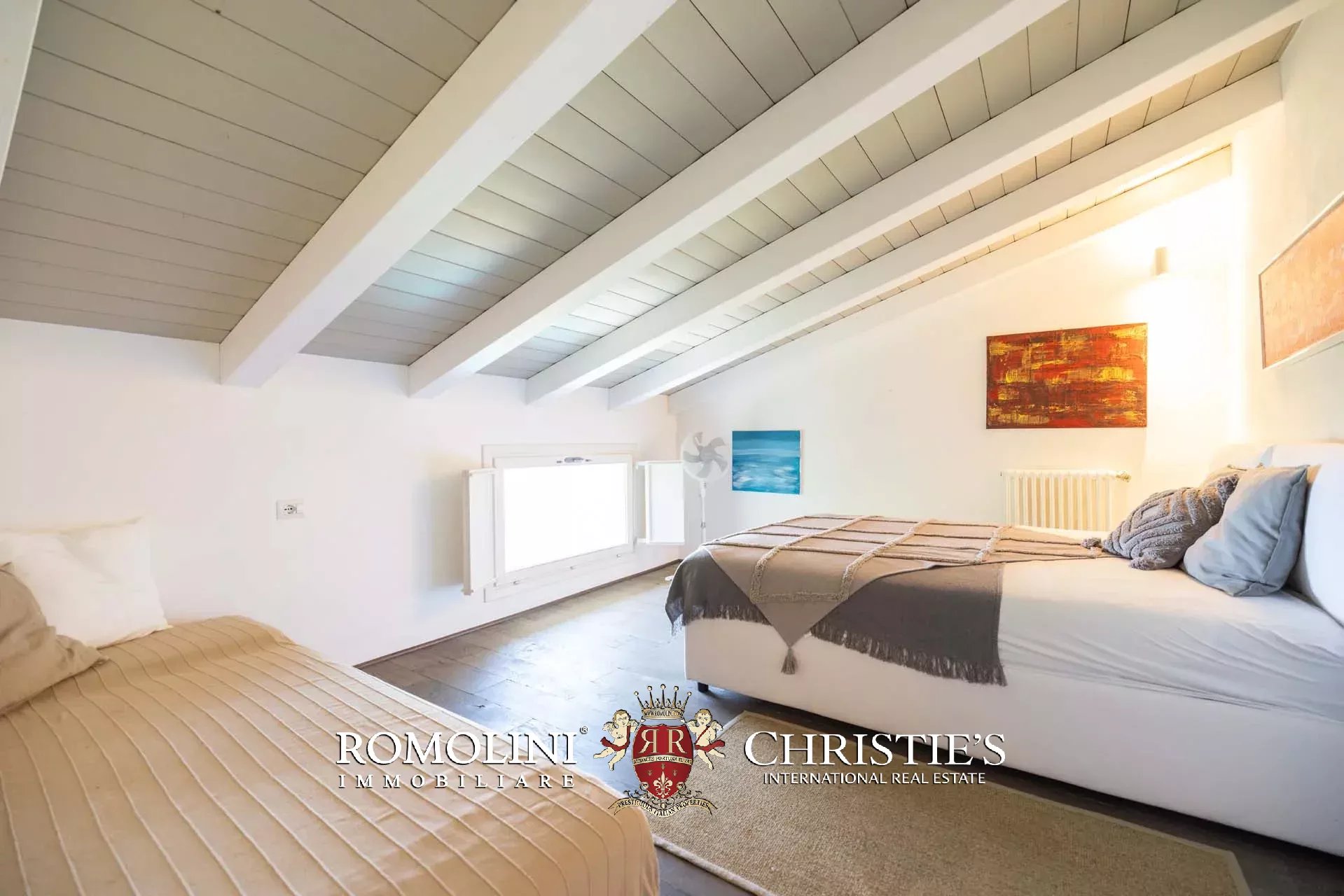4 Bedroom Villa/Townhouse's Image 31